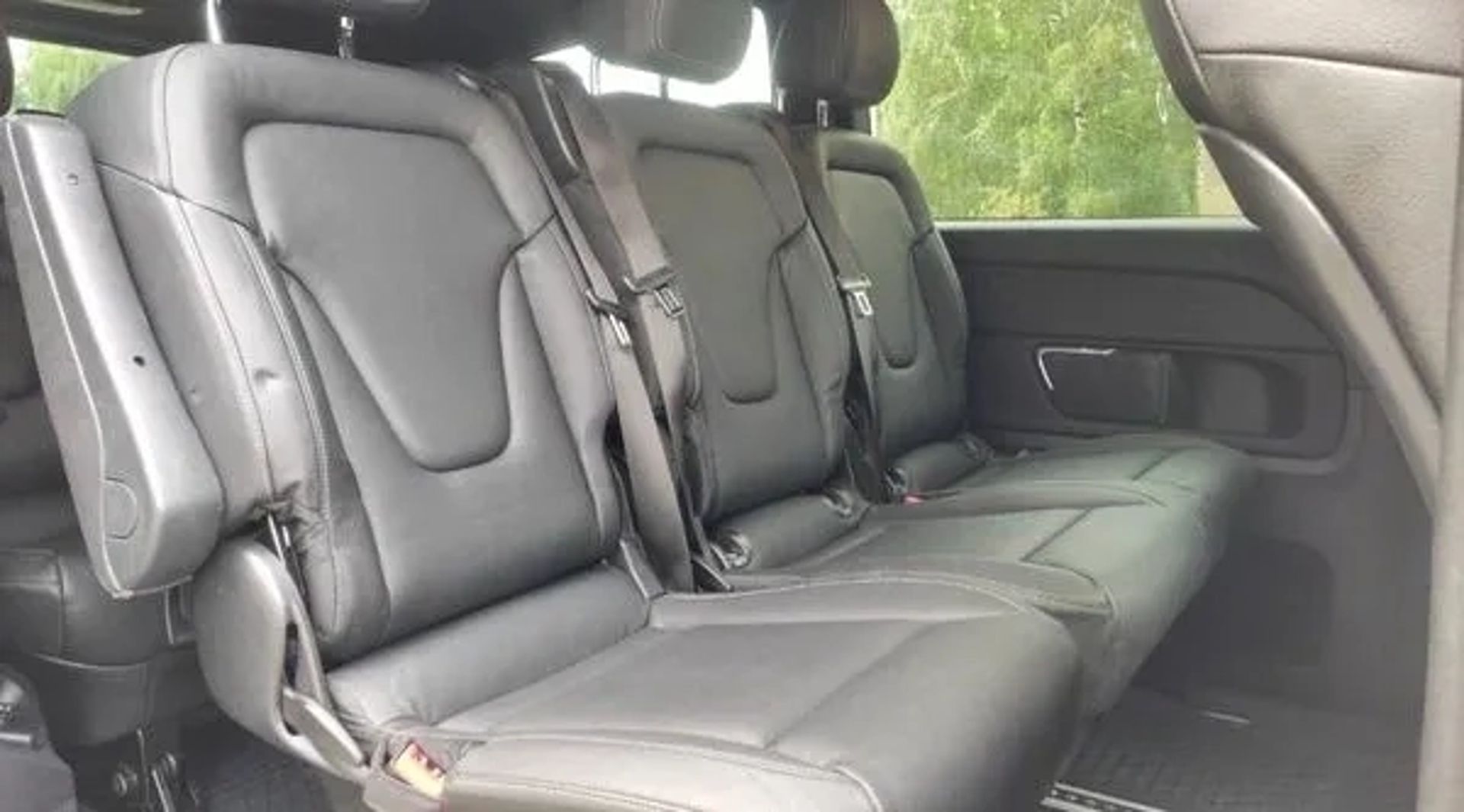 411 Мікроавтобус на весілля Mercedes-Benz V-class білий