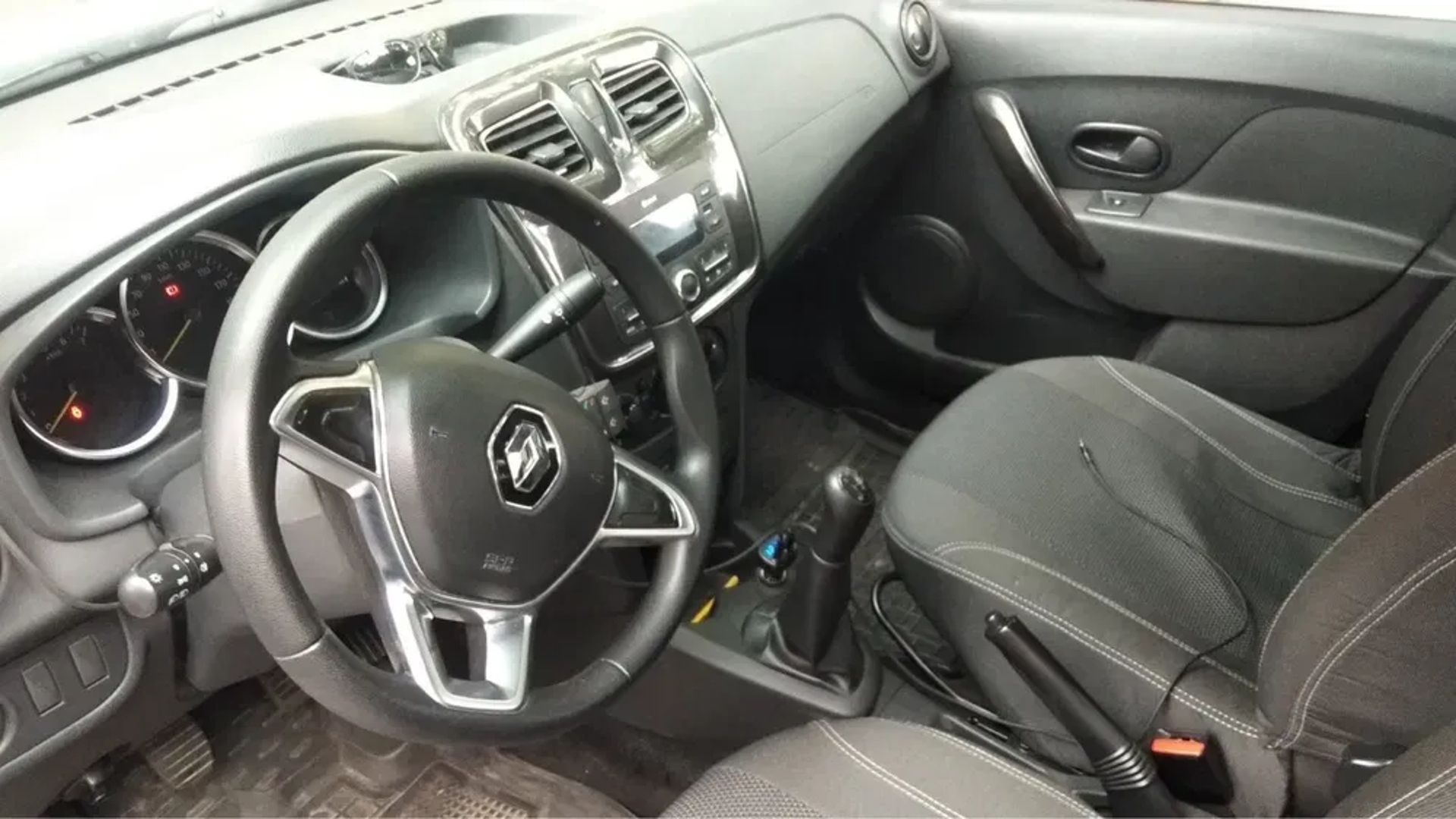 Авто Renault Logan 2020р