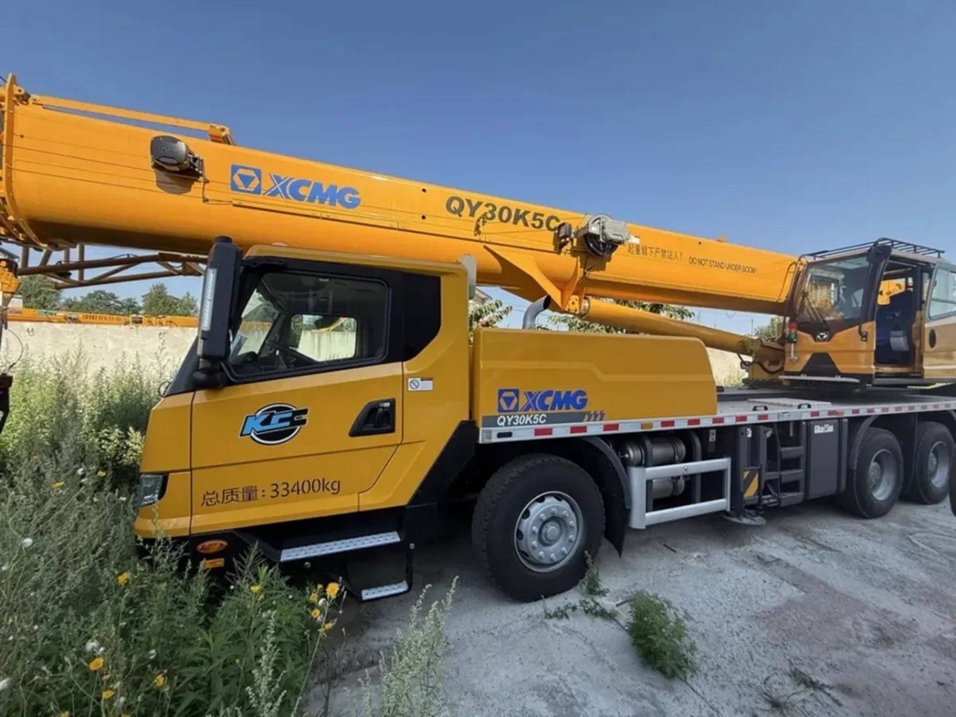 Автокран XCMG QY30K5C вантажопідйомністю 30 тонн