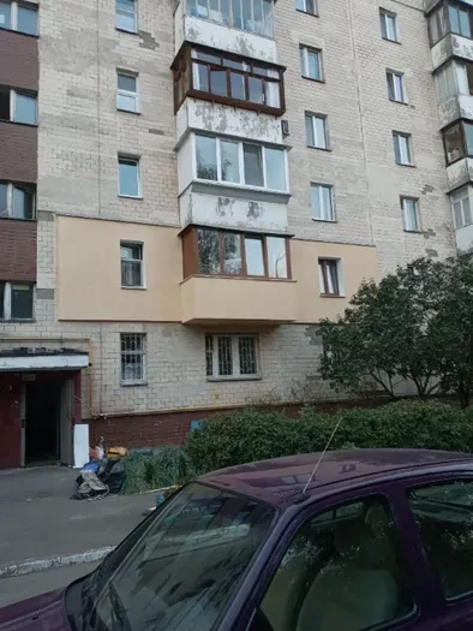 Утеплення фасадів квартир балконів будинків верхолазні роботи маляра
