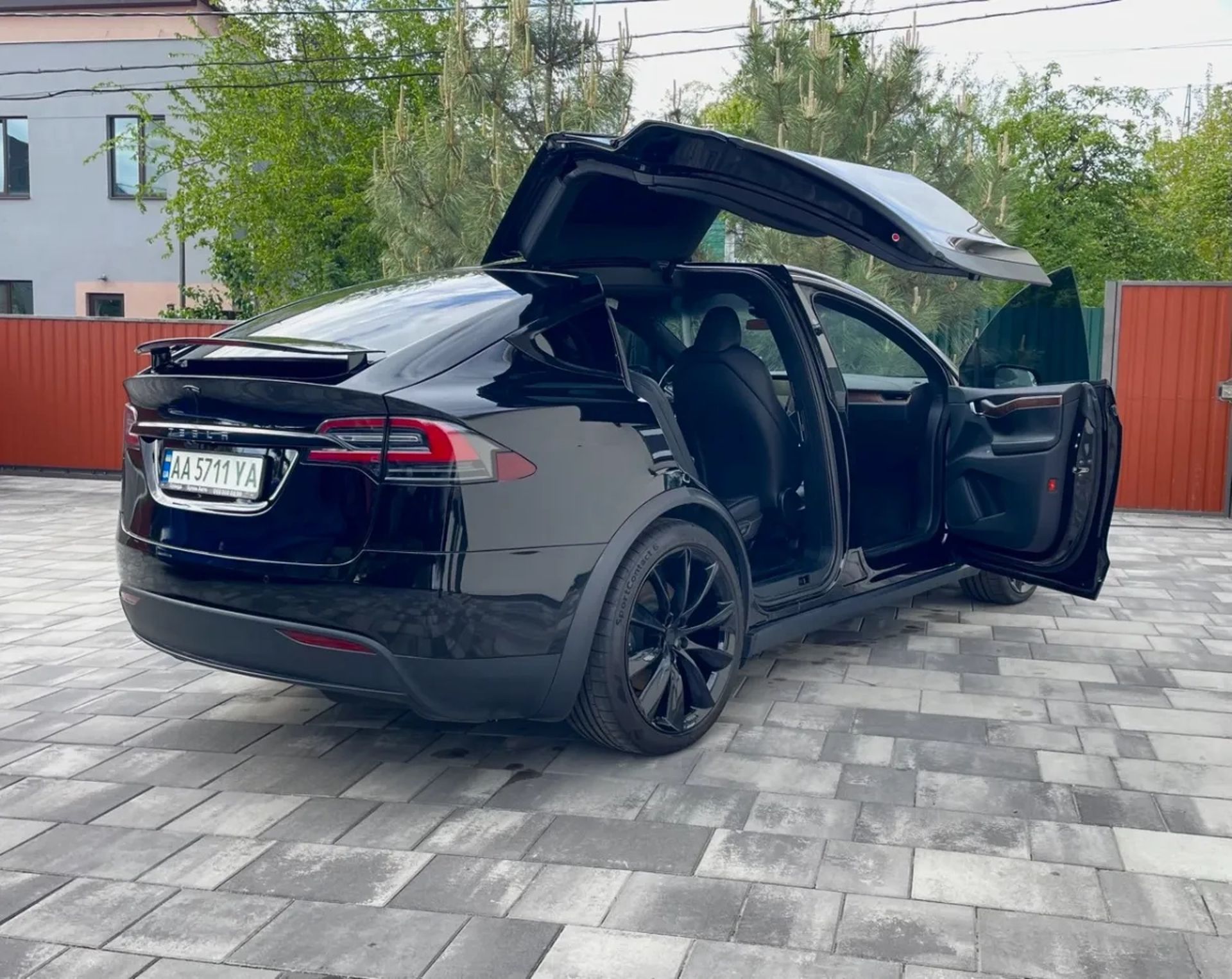 Tesla Model X 2020