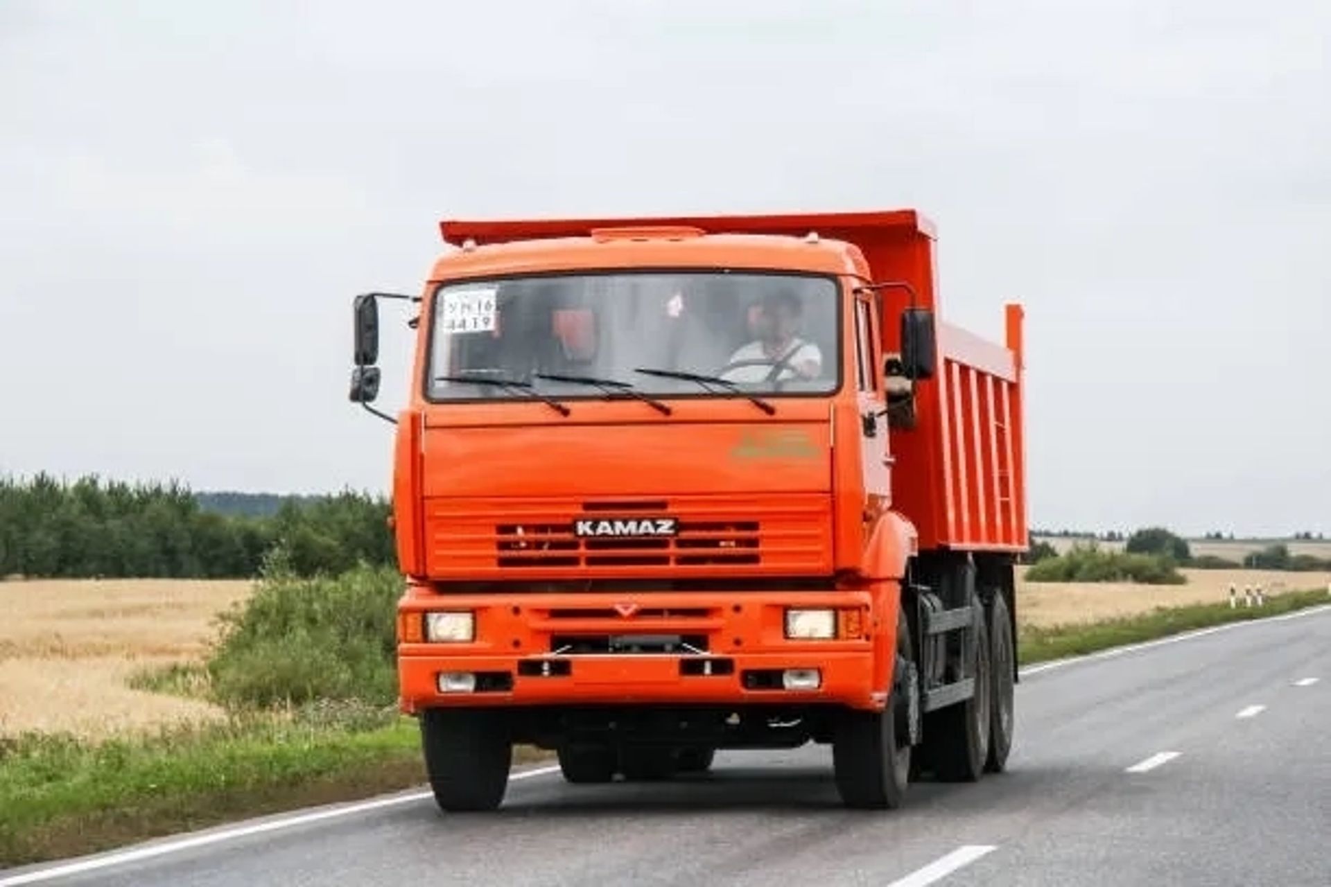 Потужний самоскид КАМАЗ-6520 20 т