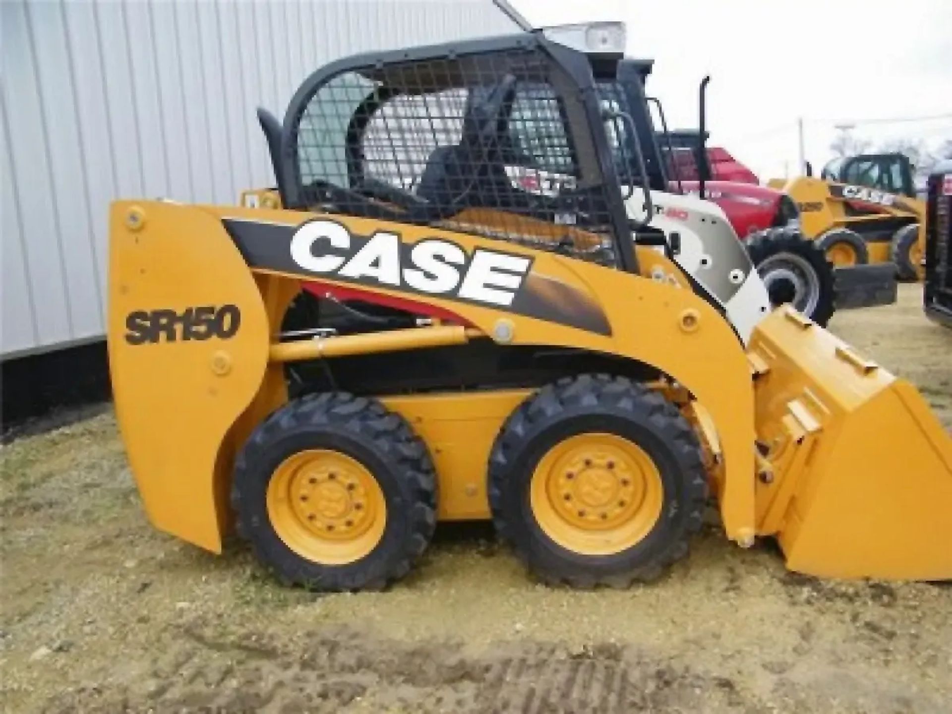 Міні-навантажувач CASE SR150