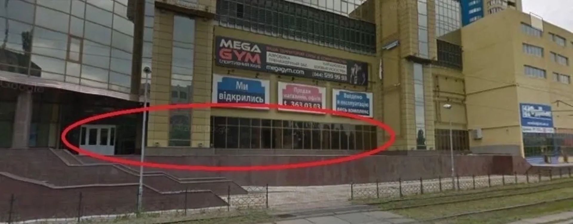 Фасадне приміщення 2600 м2 в ТЦ Мега Сіті, Дарницький р-н.