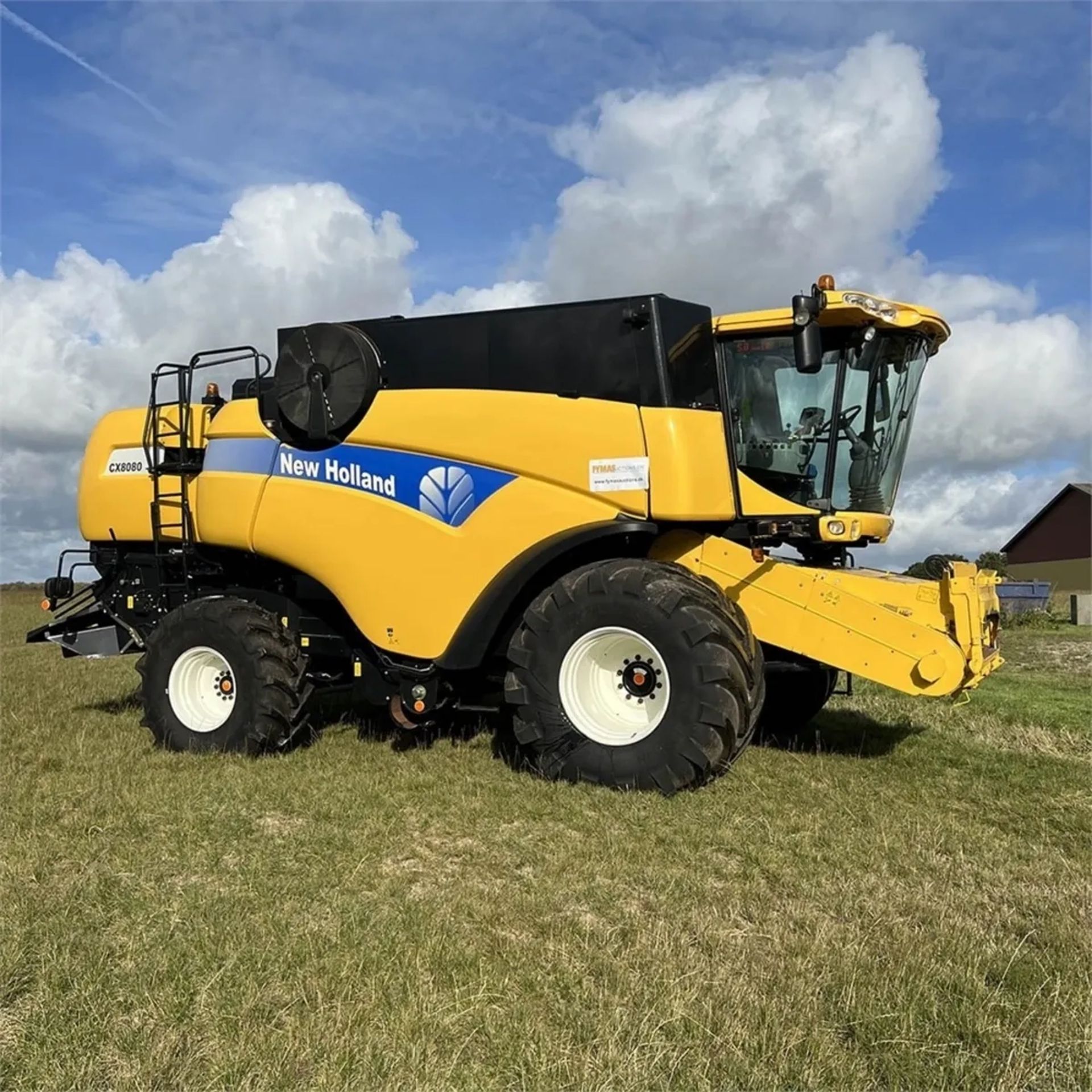 Зернозбиральний комбайн New Holland CX 8080