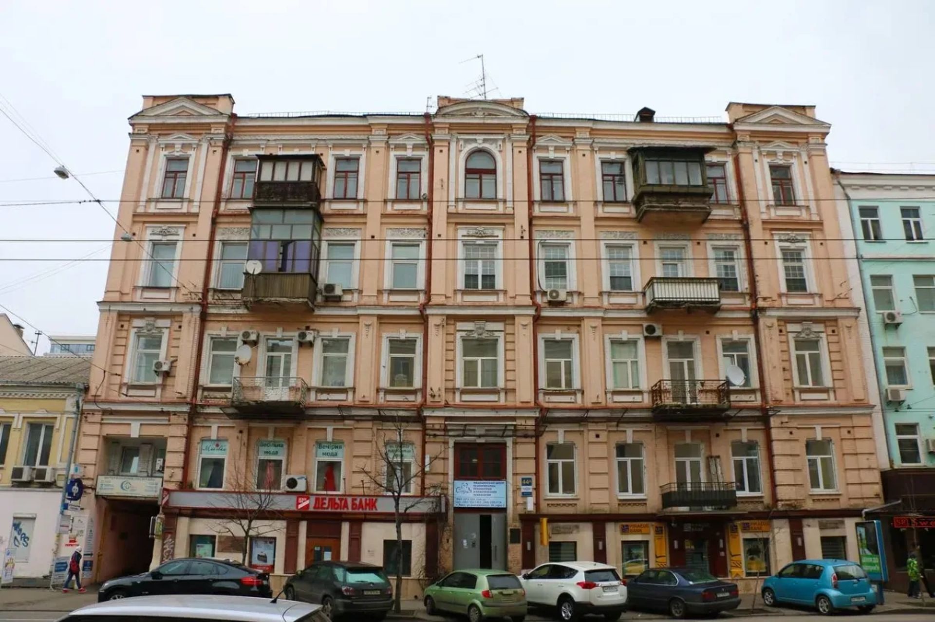 Приміщення 110 м2 на Саксаганського