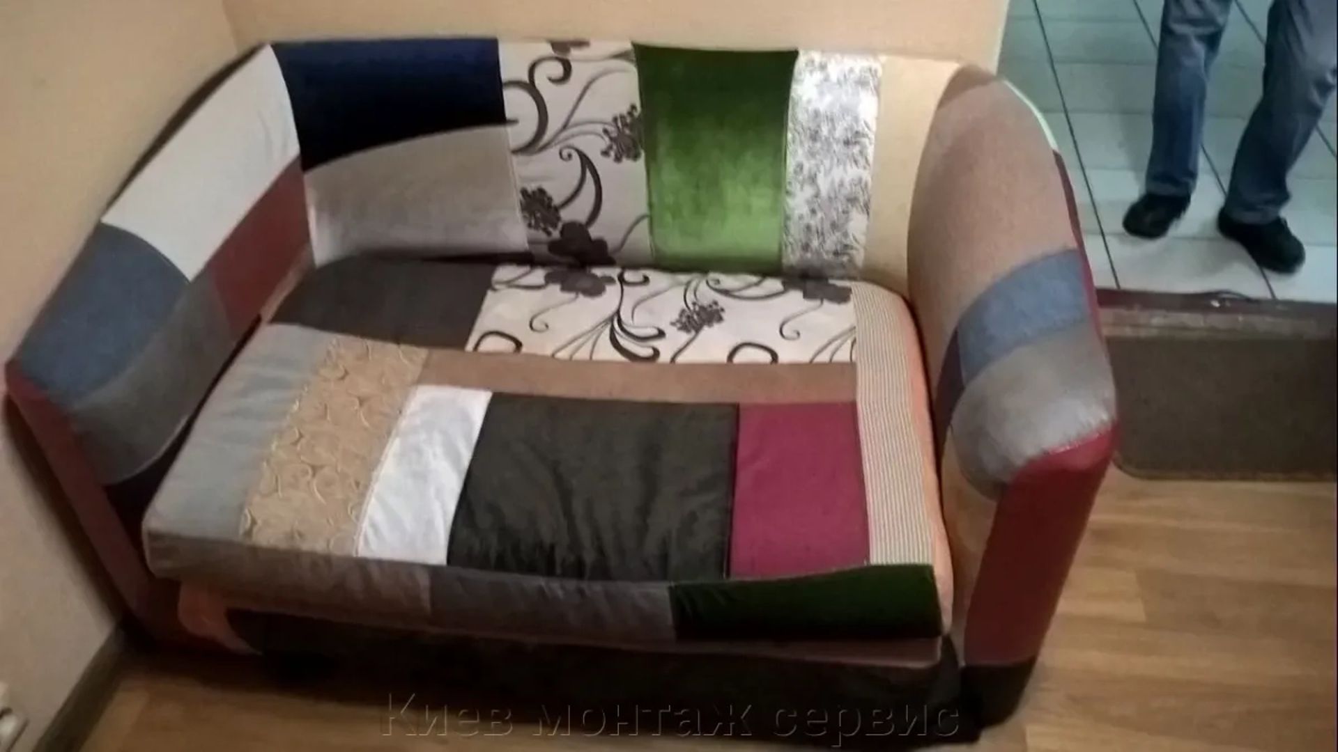 Перетяжка та ремонт м'яких меблів, стиль "Pagework"