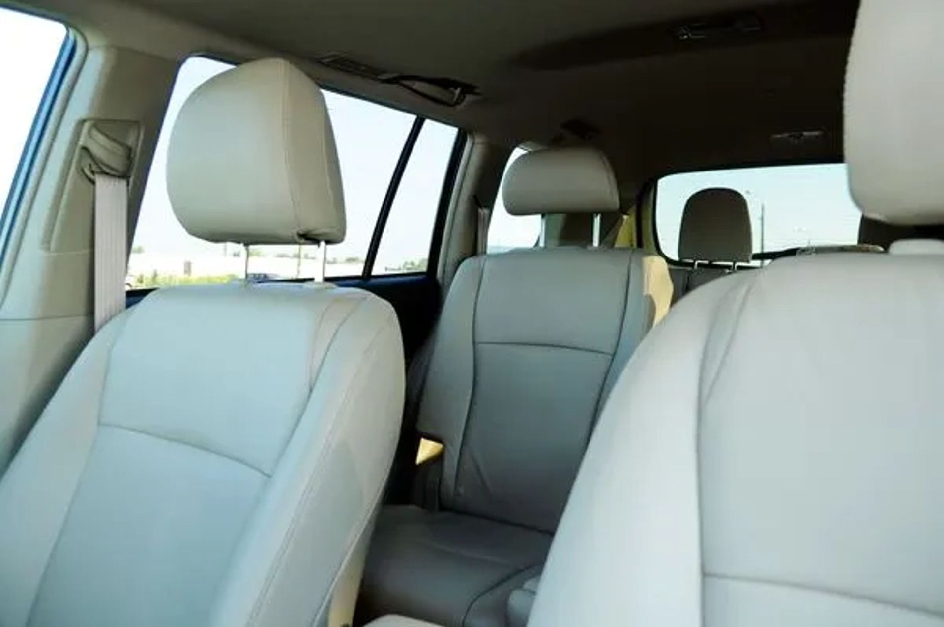 268 Позашляховик на весілля Toyota Highlander