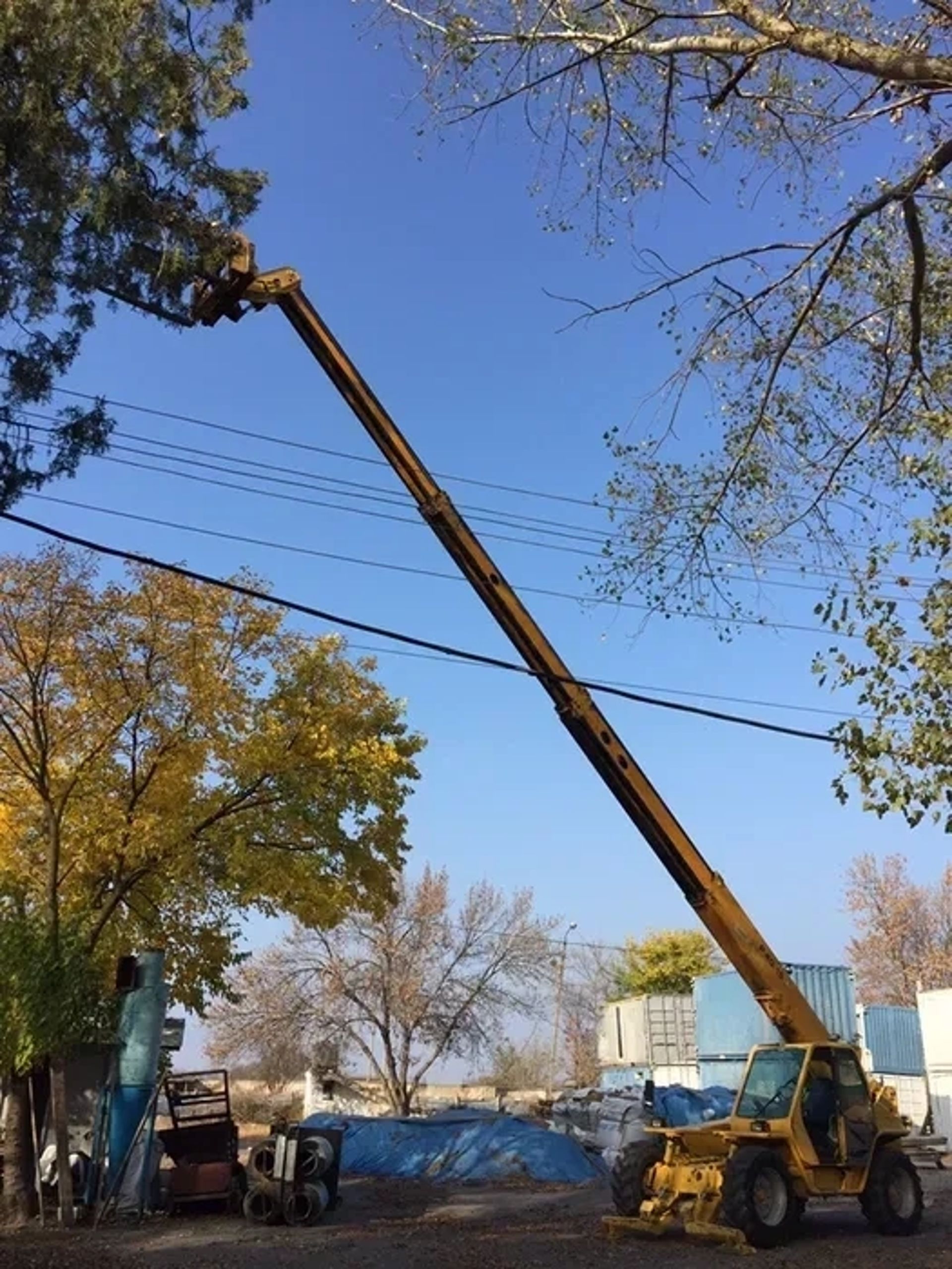 Телескопічний навантажувач Merlo P40.18