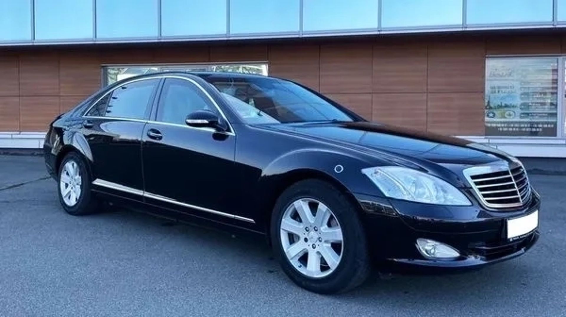 388 Броньоване авто без водія Mercedes-Benz W221 S600 GUARD B7
