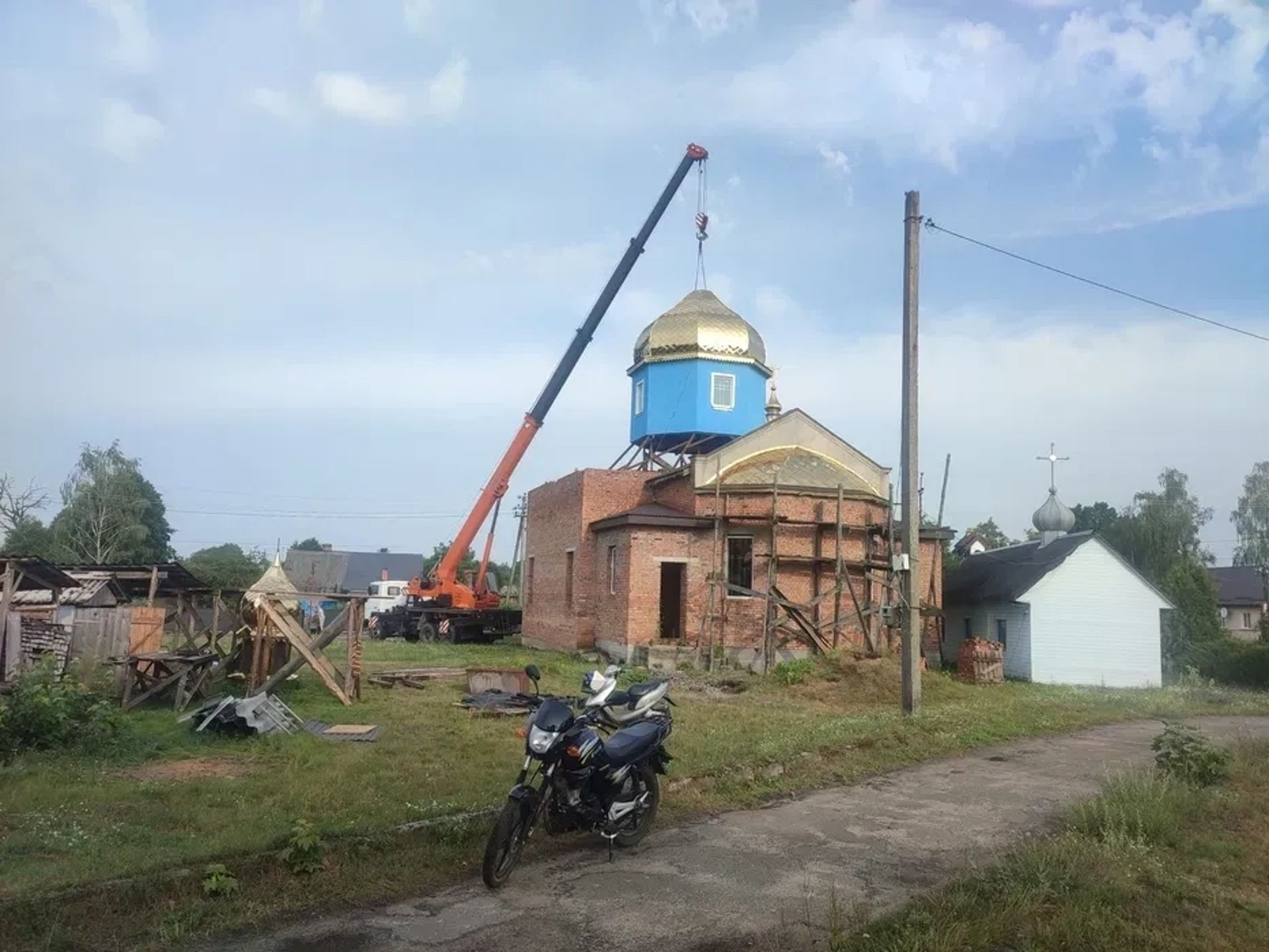 Автокран «Клинці» КС-55713 (25 тонн / 28 м)