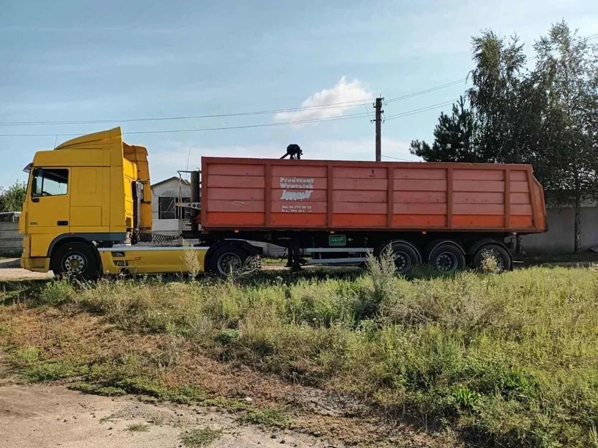 Вантажний тягач DAF 95XF 30 тонн