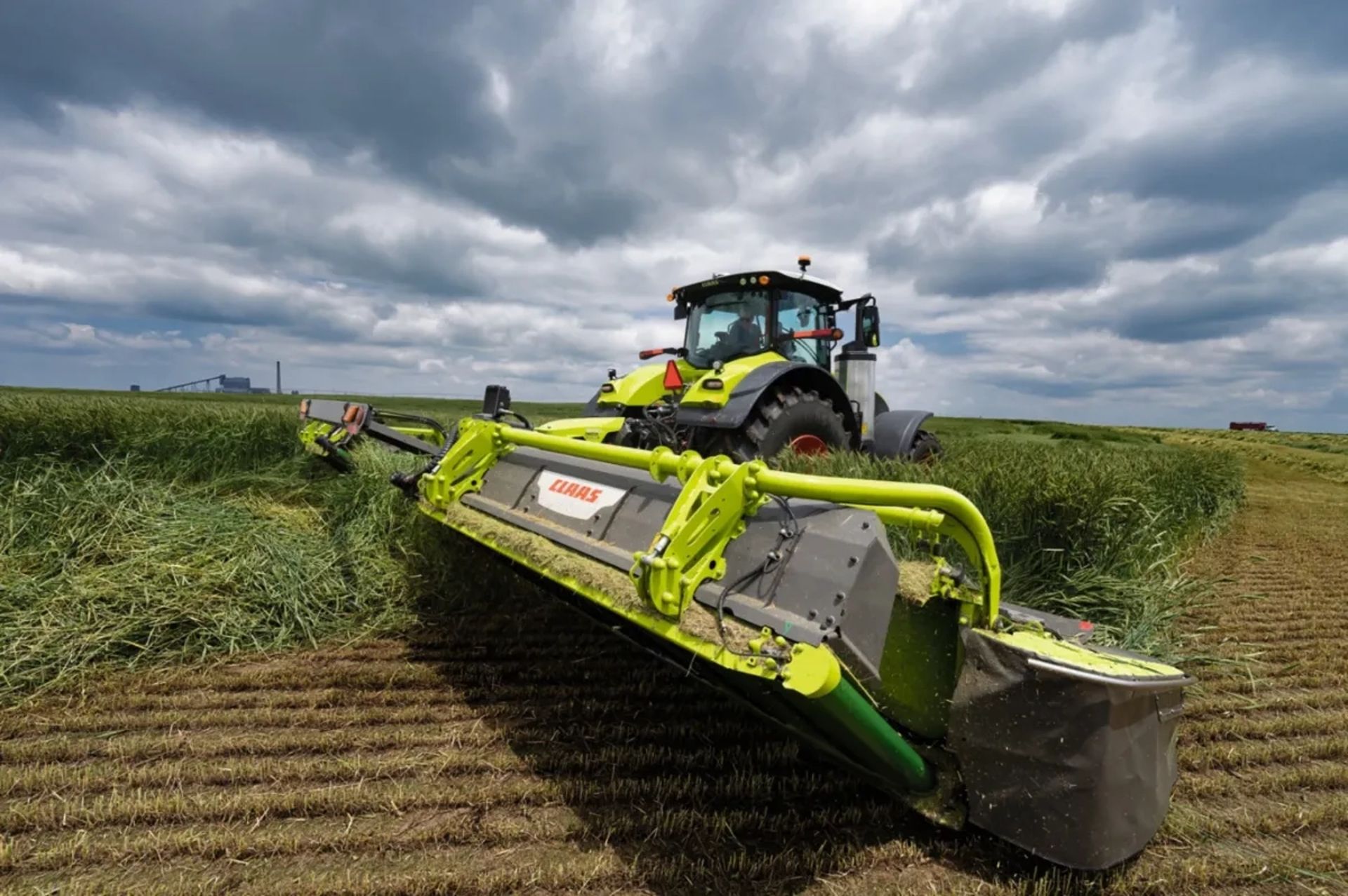 Косарка Claas Disko для зрізання трав і догляду за пасовищами