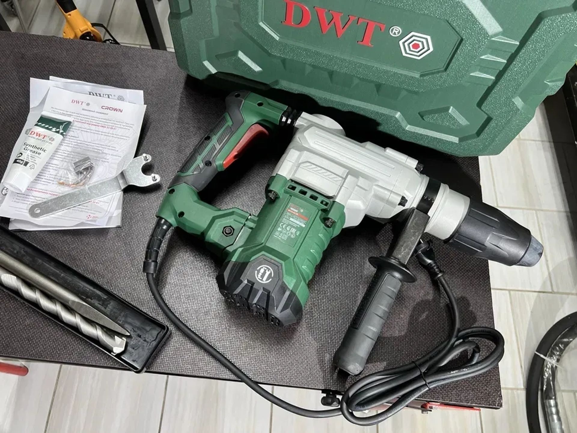 Перфоратор Харків DWT SDS MAX Енергія одного удару 9 Дж