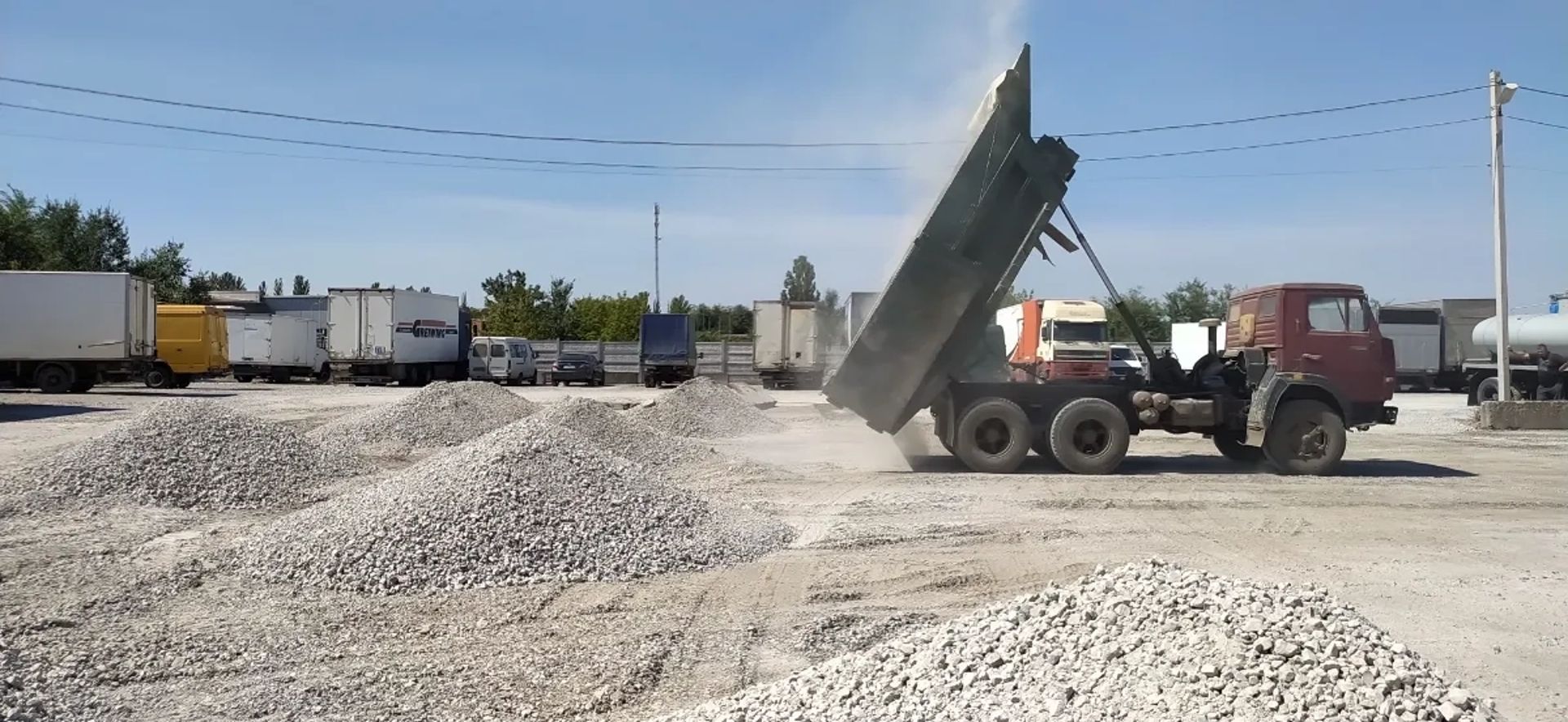 КамАЗ-5511 для перевезення промислових і будівельних сипучих вантажів