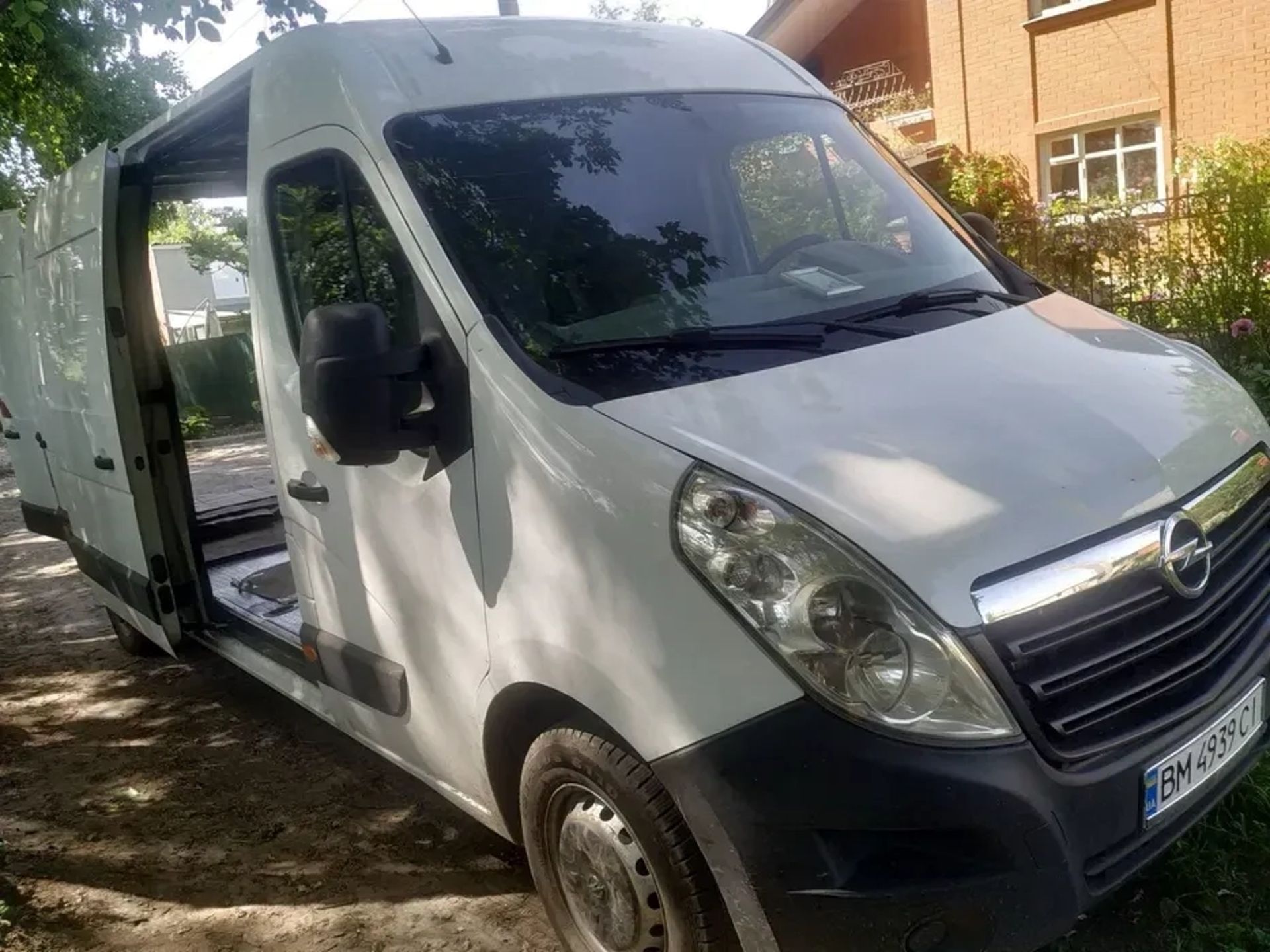 Мікроавтобус Opel Movano для перевезення вантажу