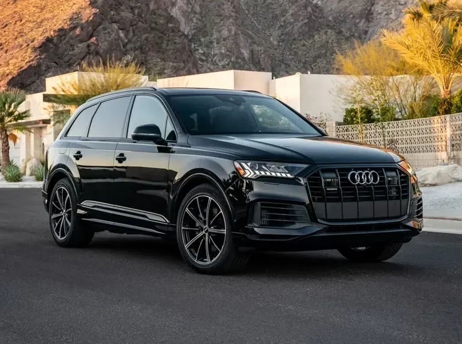 Преміум-кросовер Audi Q7 Quattro - Максимальний комфорт, 7 місць
