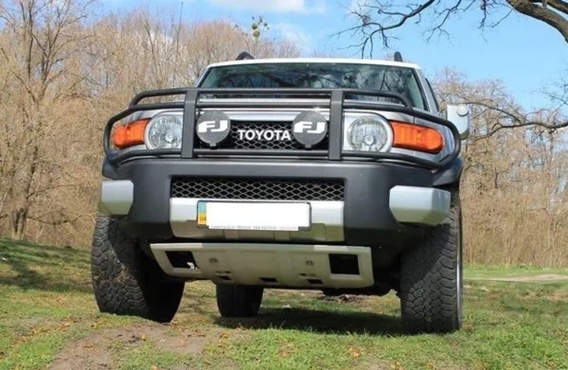 093 Позашляховик на весілля зйомки Toyota FJ Cruizer з водієм