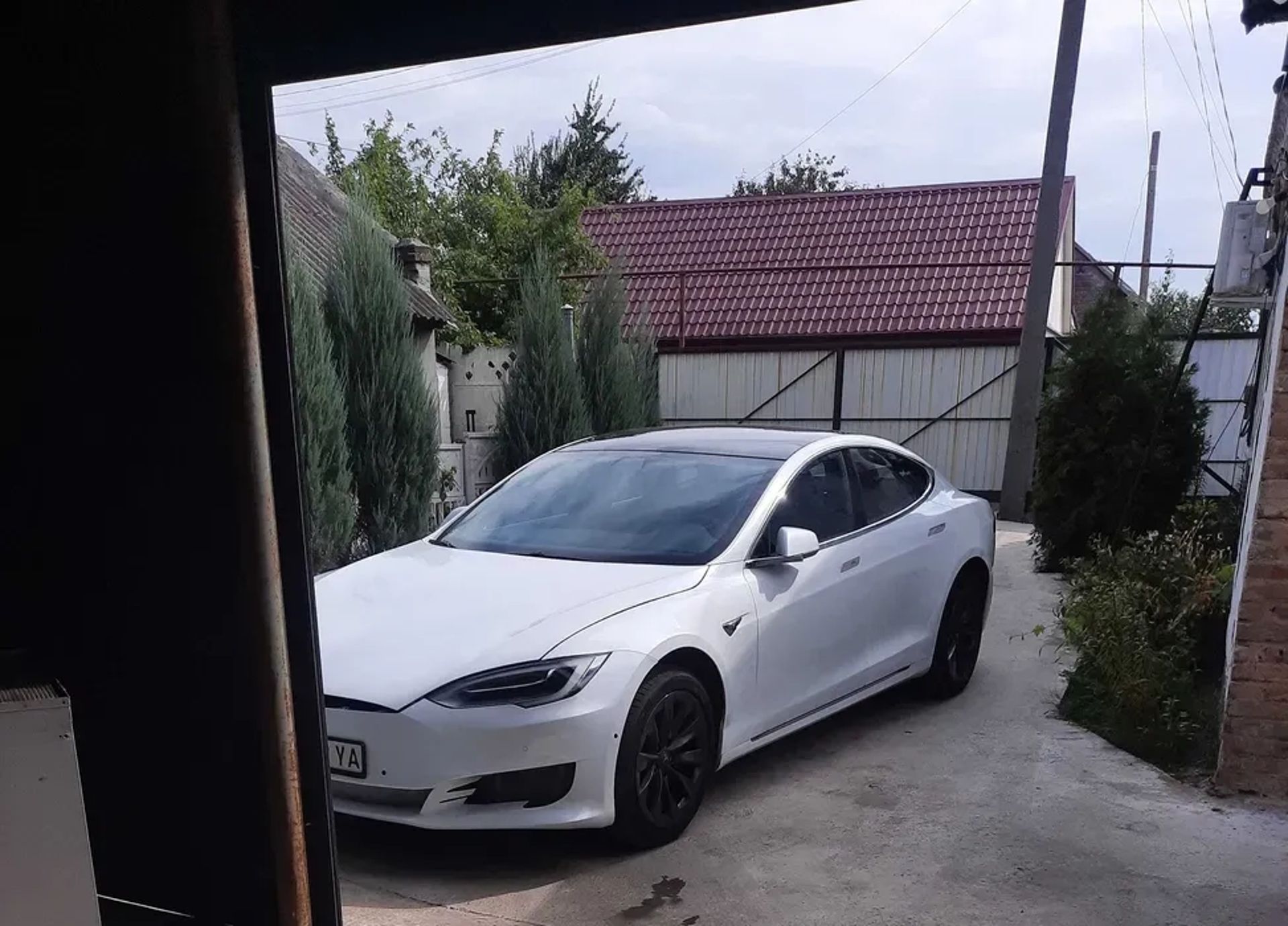Ремонт Tesla Model S, X perfomance 2012-2020. Ремонт двигунів.