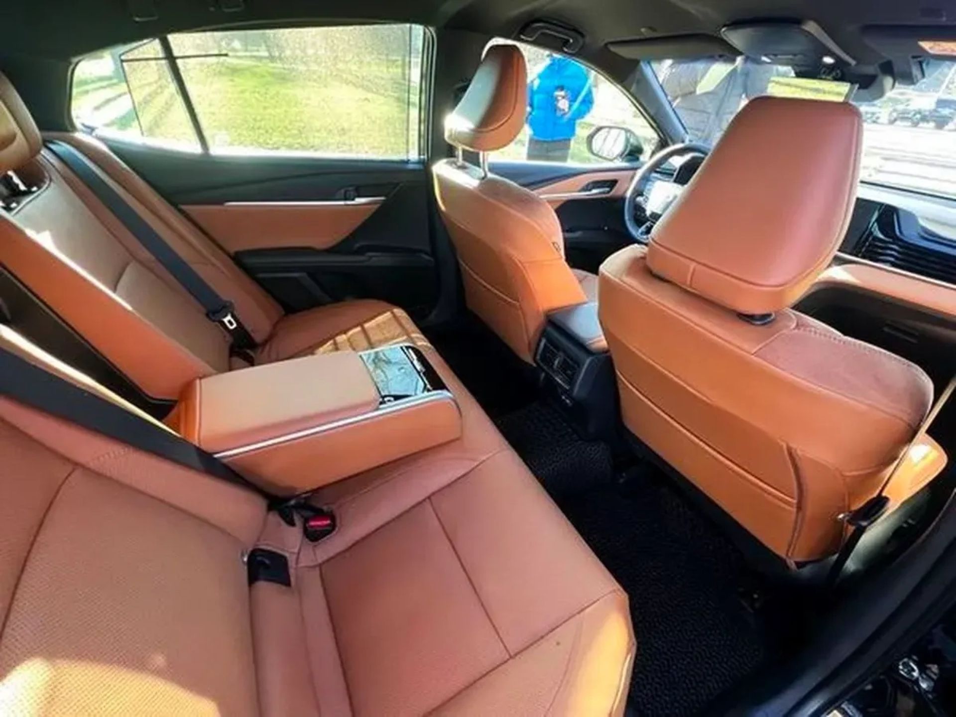 422 Toyota Camry V80 чорна — авто на весілля та трансфер