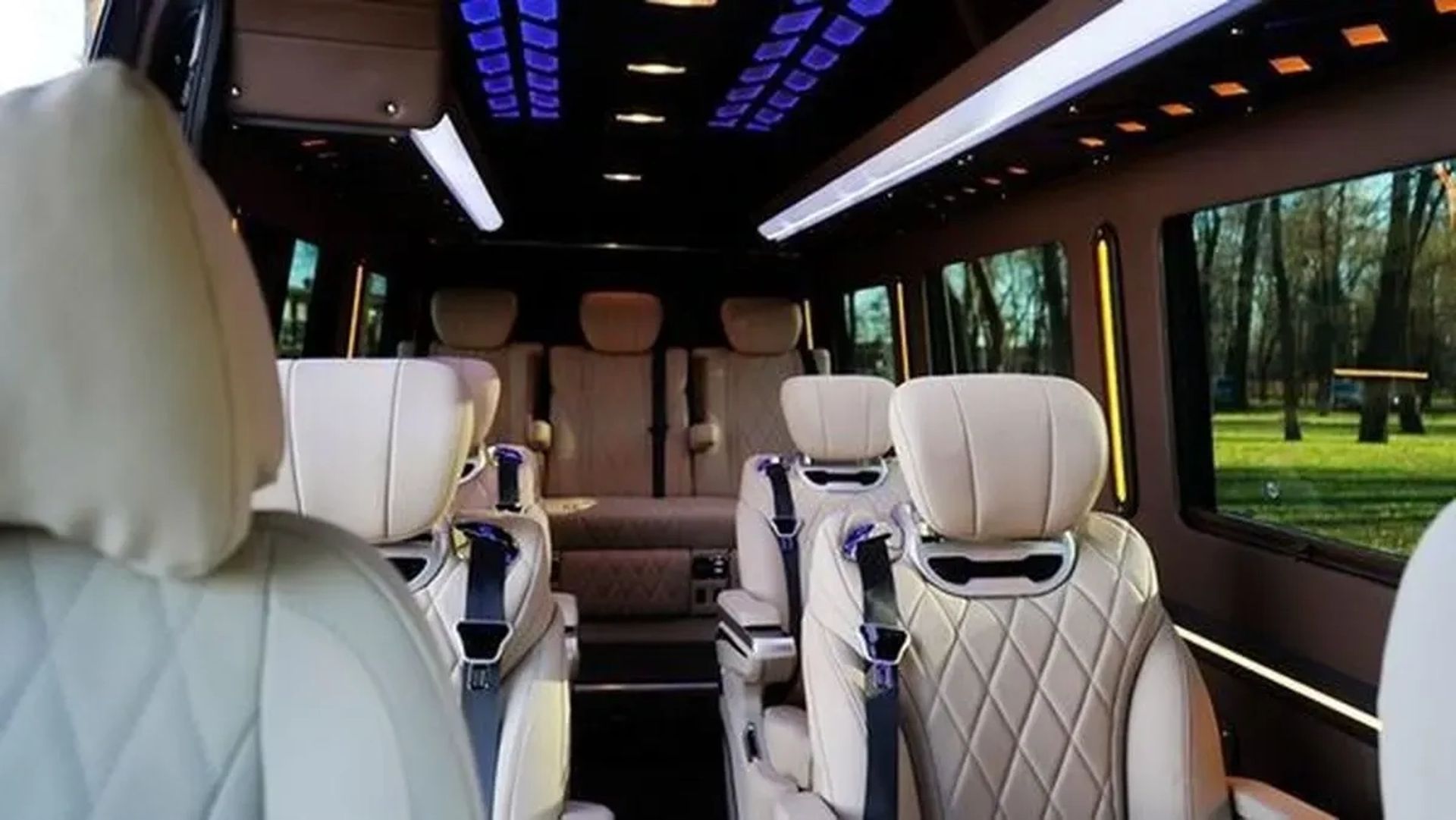 400 VIP Трансфер — Європа на Mercedes-Benz Sprinter