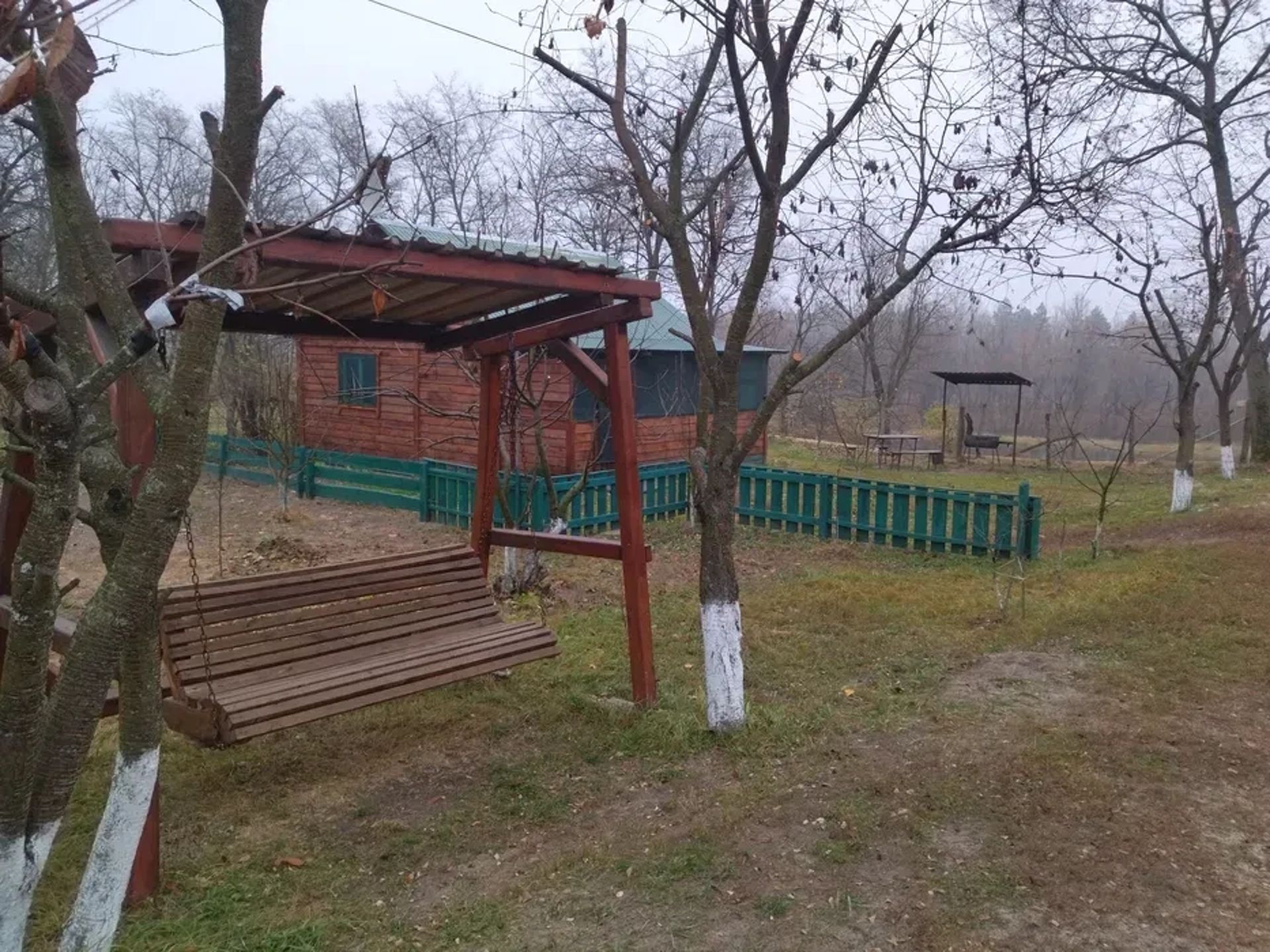 Будинки біля річки Десна