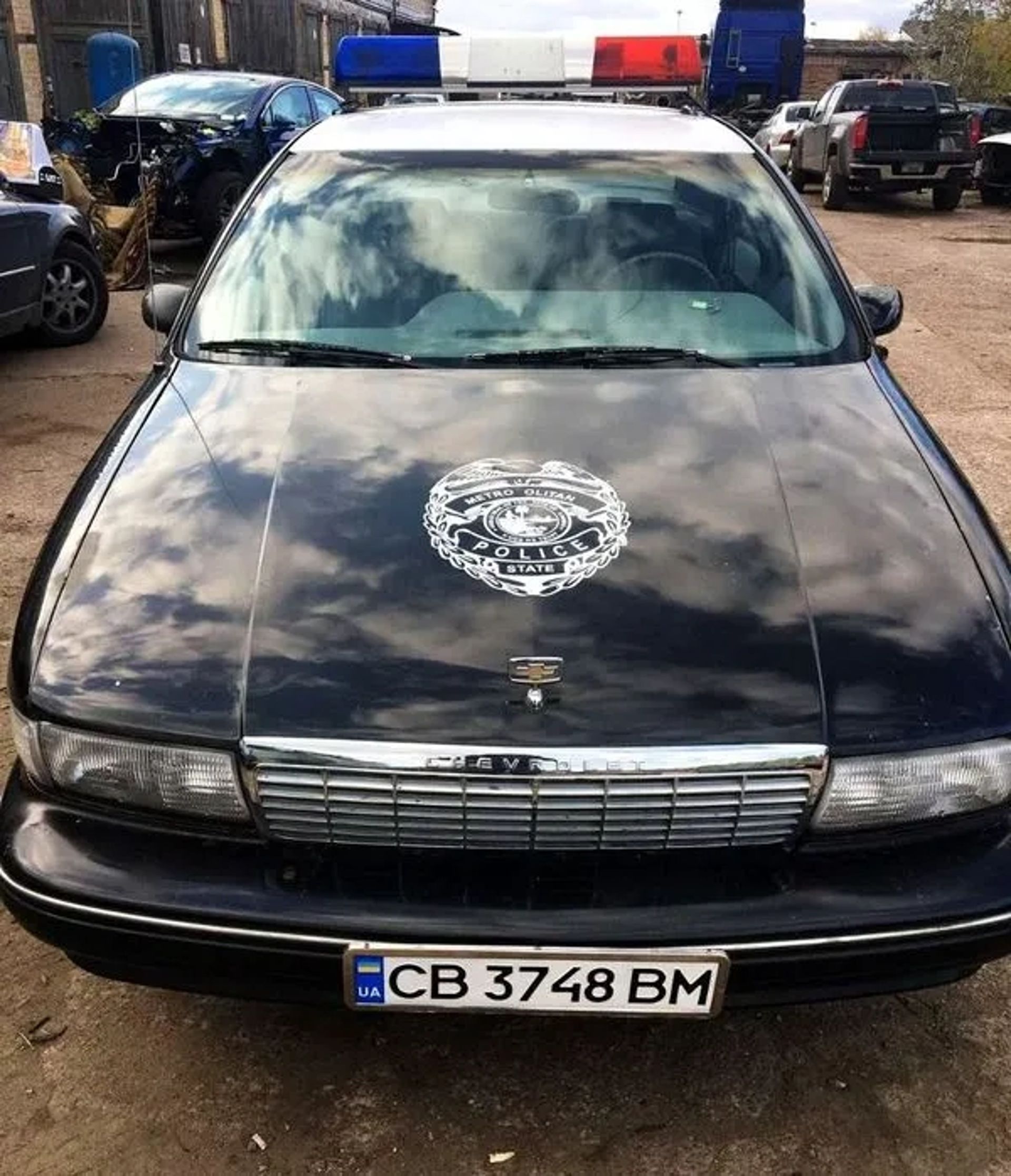 382 Автомобіль поліцій Chevrolet Caprice на зйомки