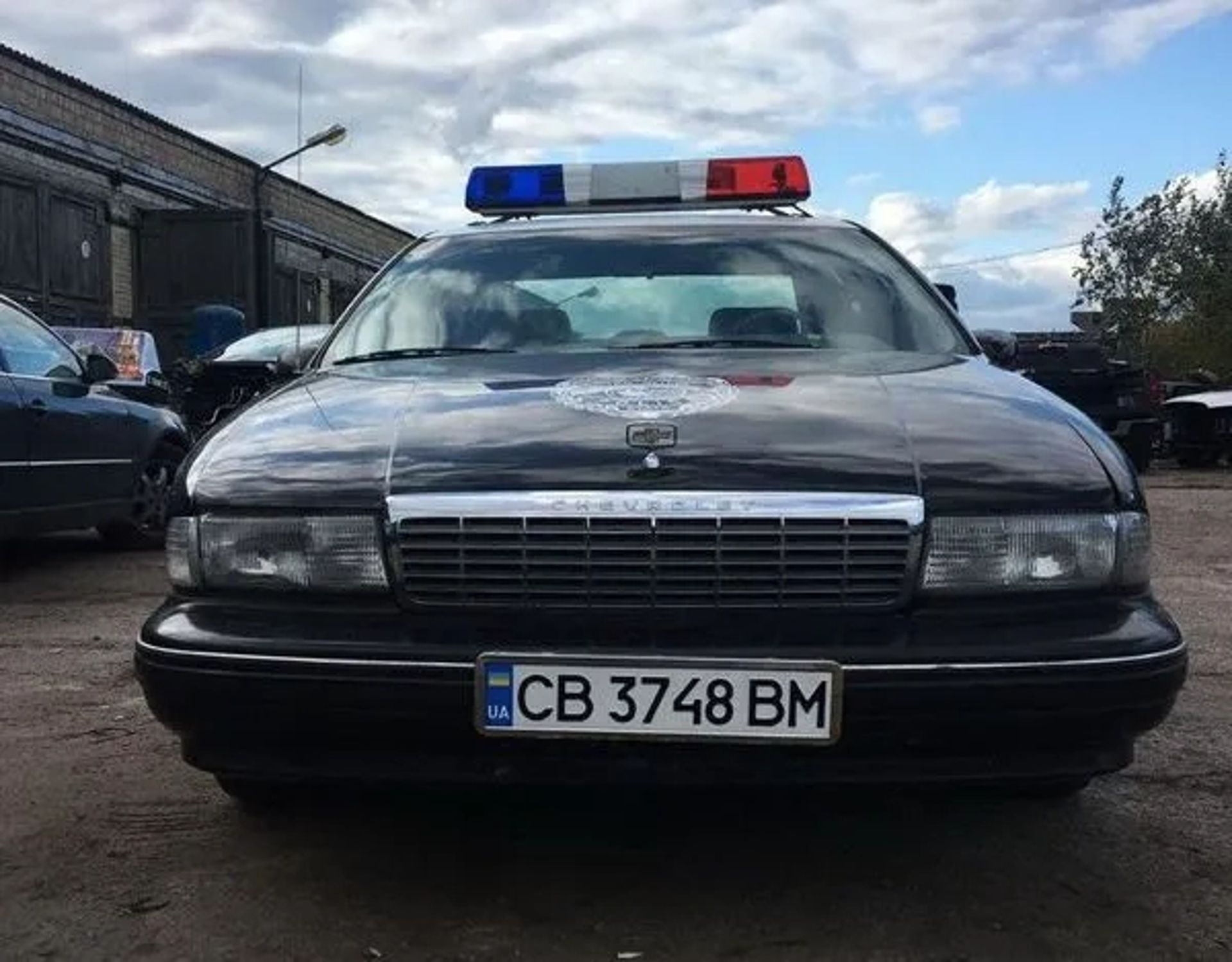 382 Автомобіль поліцій Chevrolet Caprice на зйомки