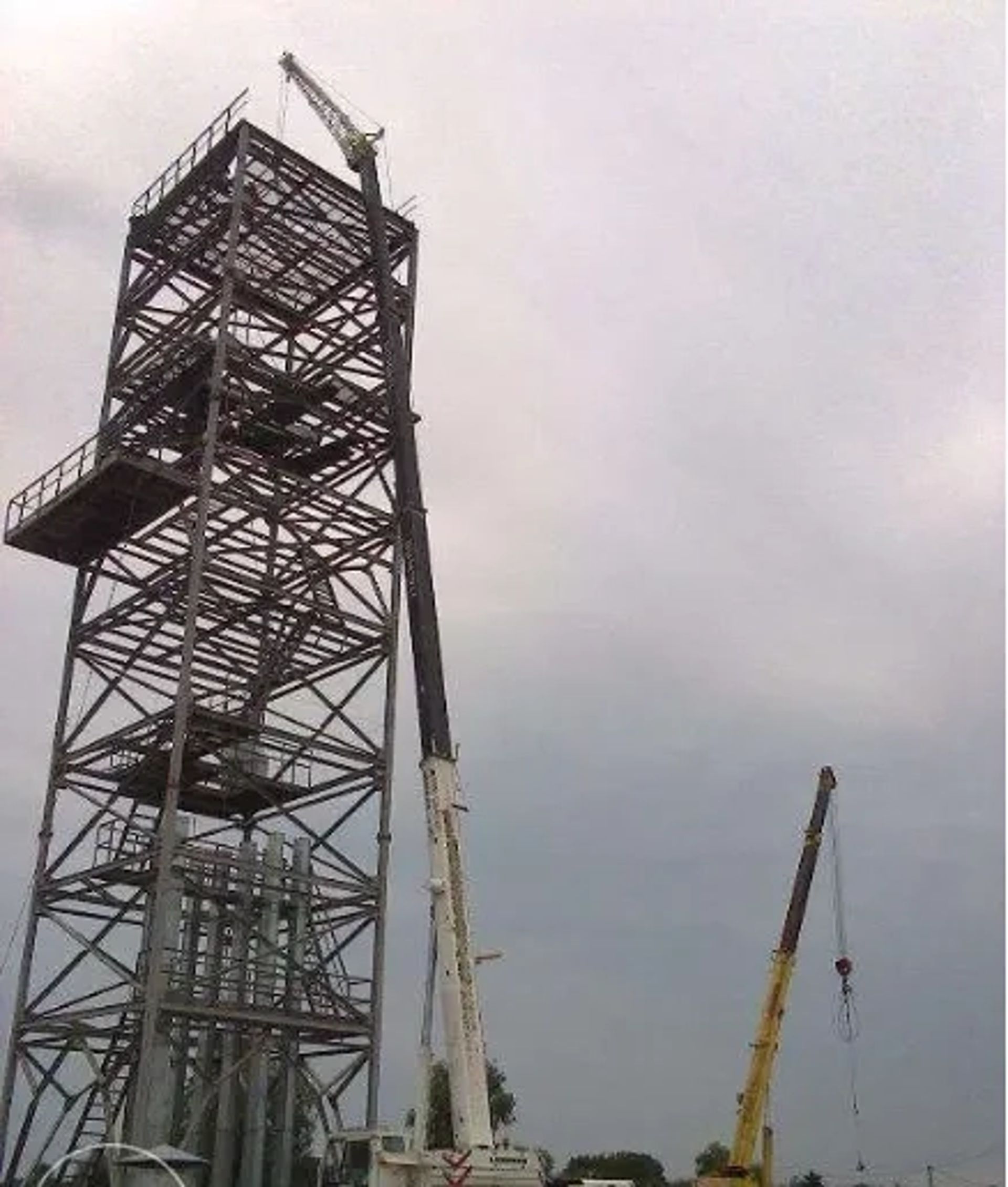 Послуги Автокрану Liebherr 35т в Кременчуці.
