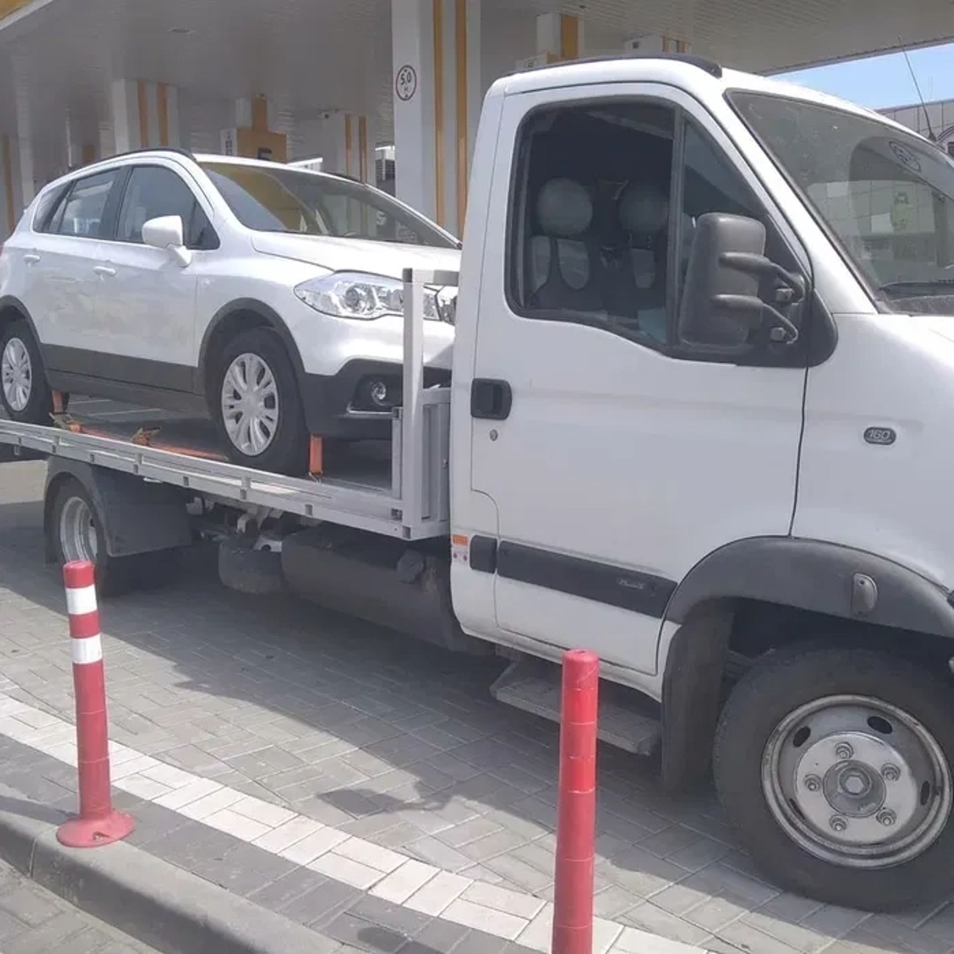 Евакуатор на базі Renault Master