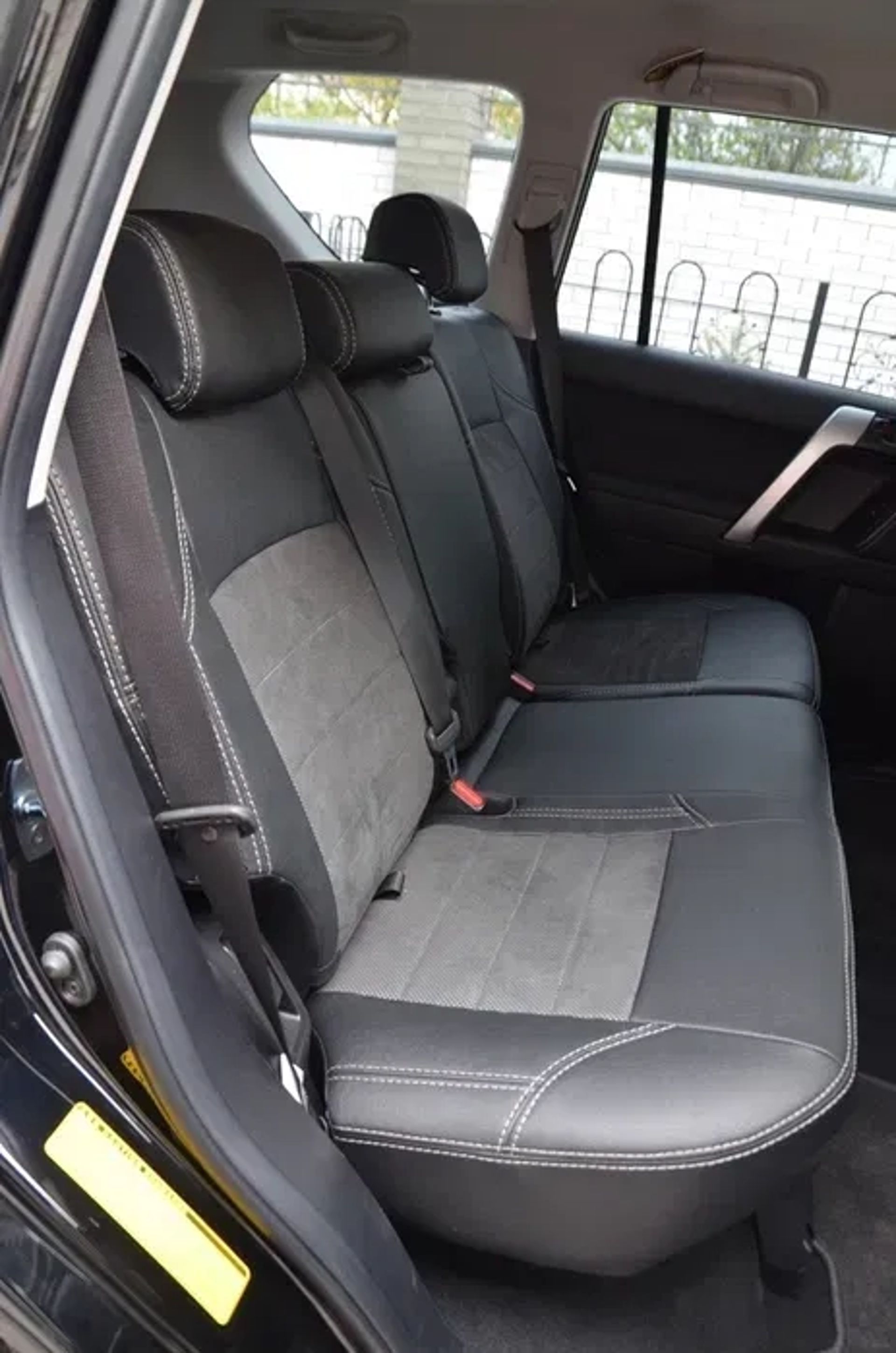 Toyota Prado з водієм — весілля, трансфери, подорожі
