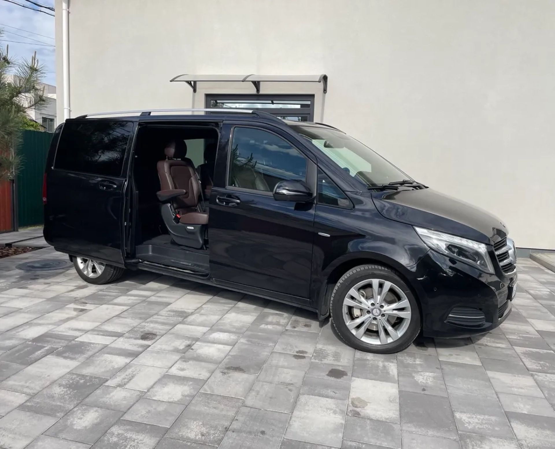 Mercedes-Benz V-Class 2016
