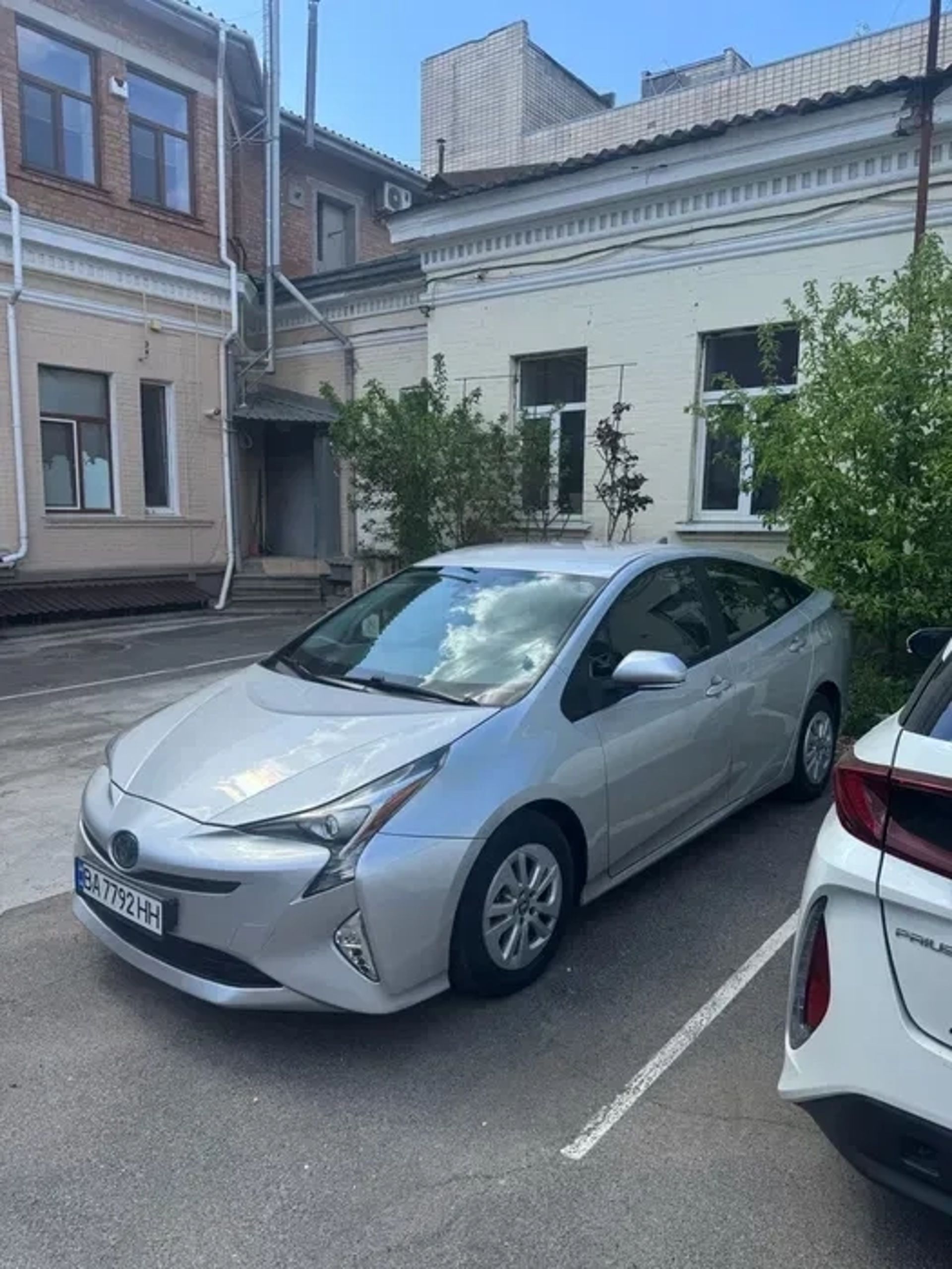 Toyota prius приус 2018