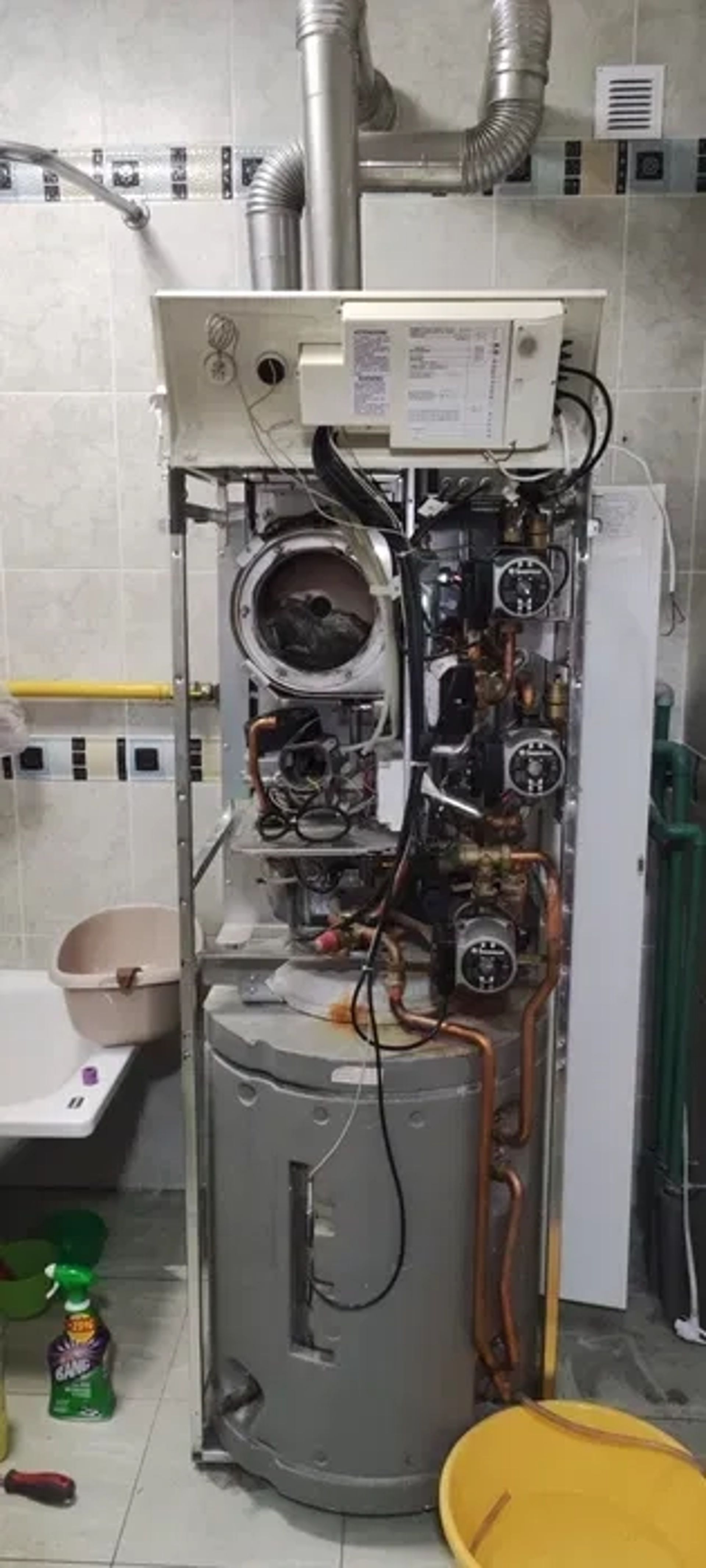 Комплексне Технічне Обслуговування та Невідкладний Ремонт Газових Опалювальних Котлів Будь-якої Моделі та Складності