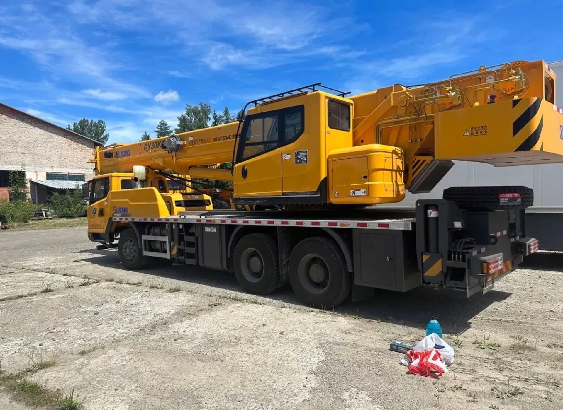 Автокран XCMG QY30K5C для монтажу та будівництва
