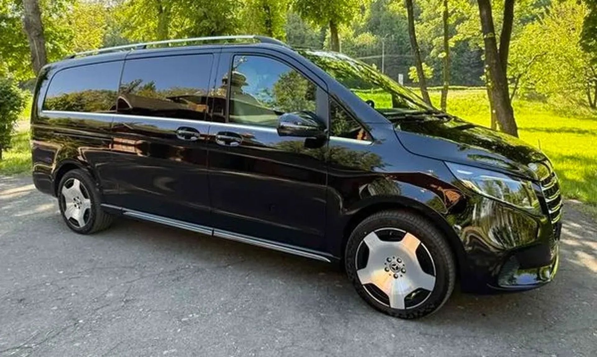 395 Мікроавтобус Mercedes-Benz V-Class з водієм – трансфер