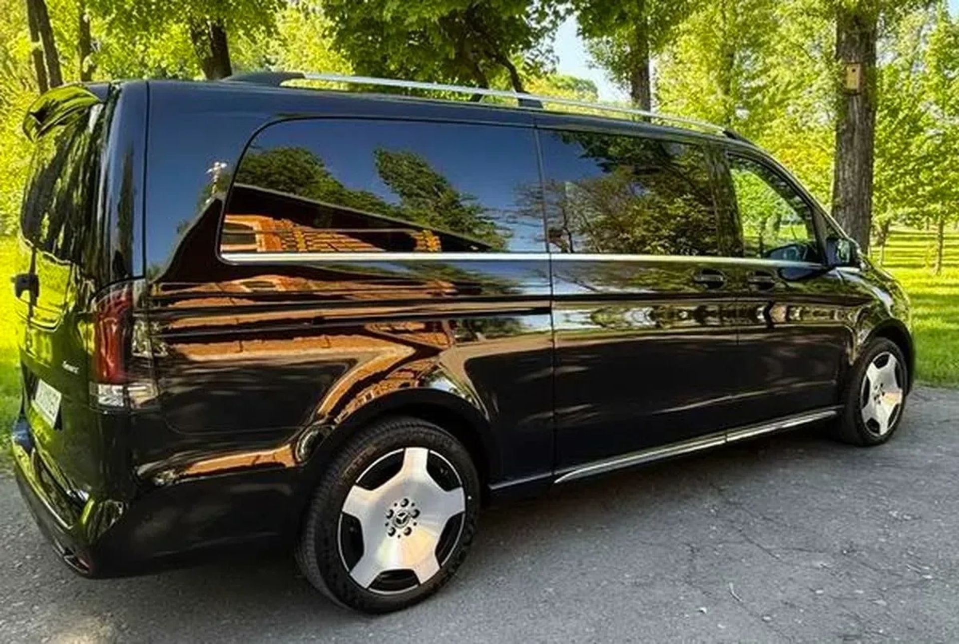 395 Мікроавтобус Mercedes-Benz V-Class з водієм – трансфер