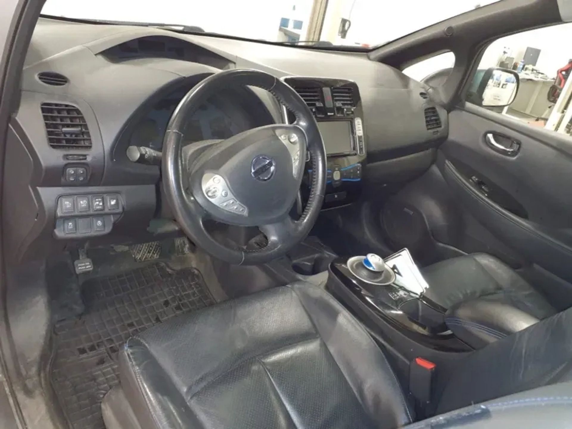 Авто Nissan Leaf Нісан Ліф Ніссан Ліф