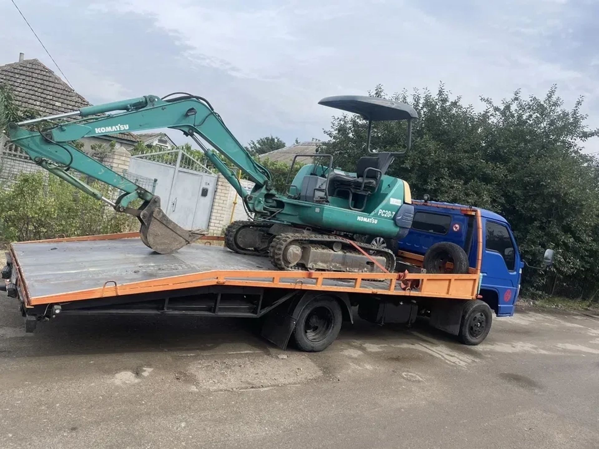 Евакуатор на базі вантажівки Hyundai Mighty