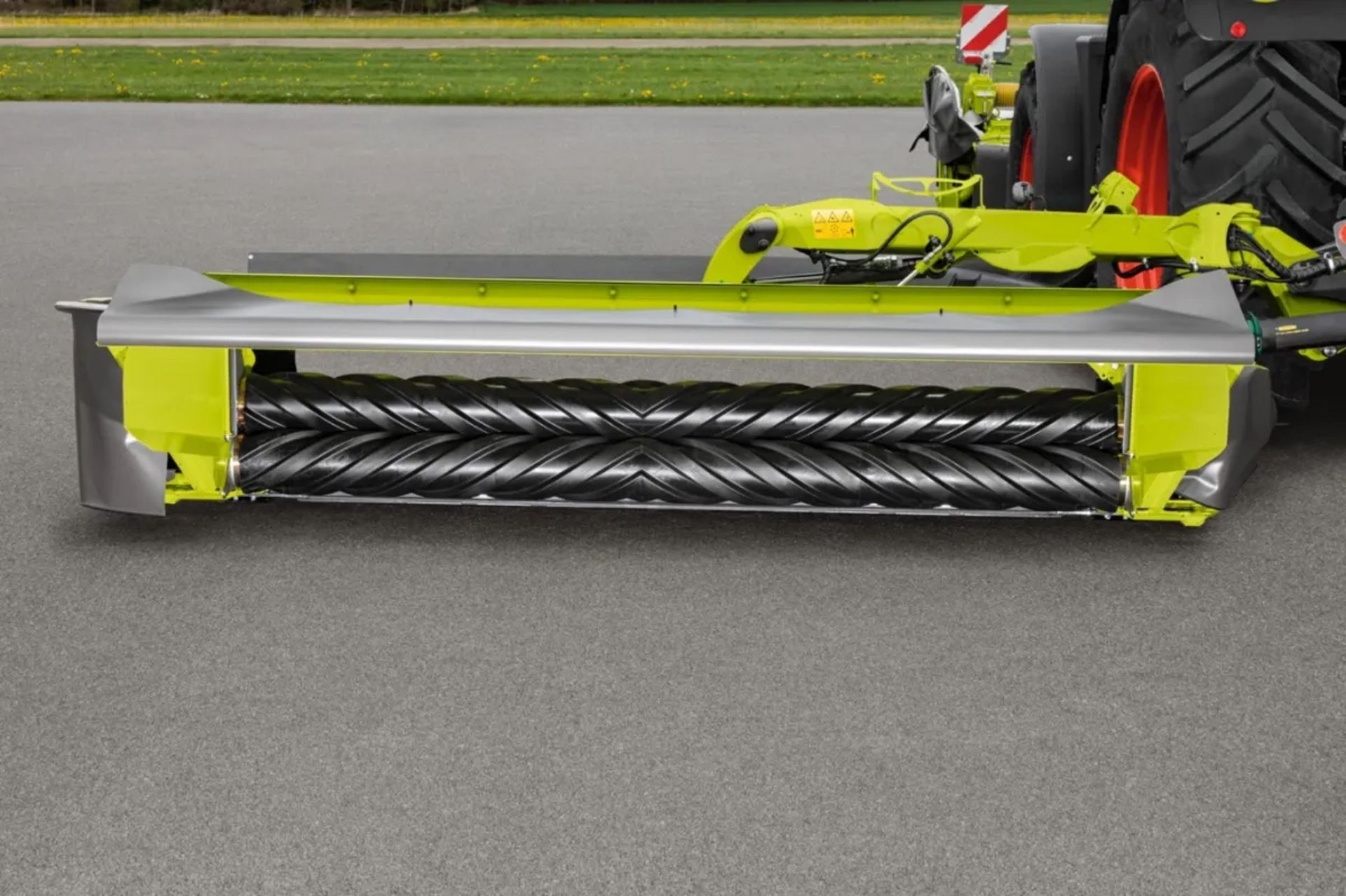 Дискова косарка CLAAS DISCO для косіння густих, високоврожайних трав.