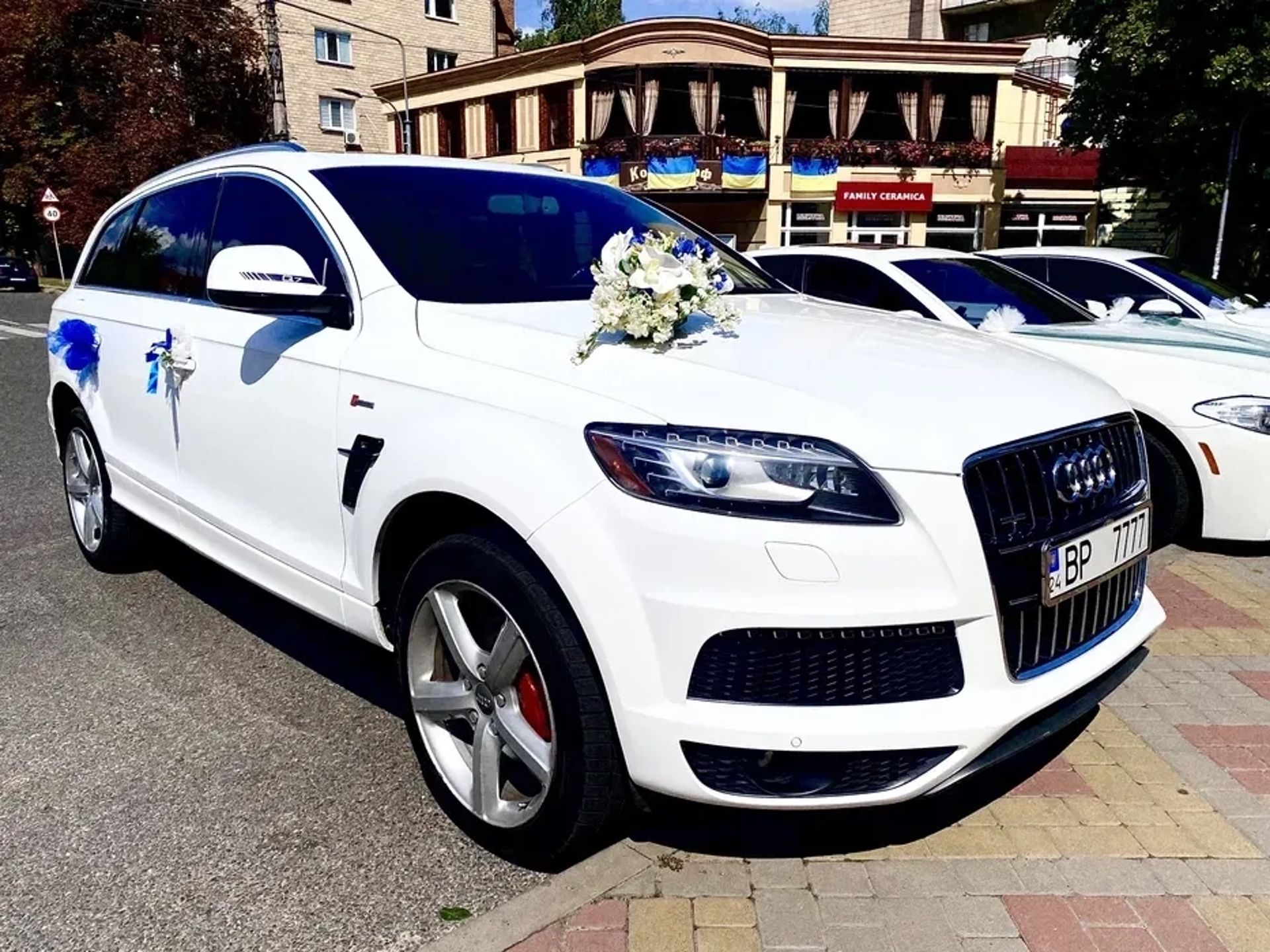 Авто на весілля Audi Q7 с водієм,трансфер аэропорт