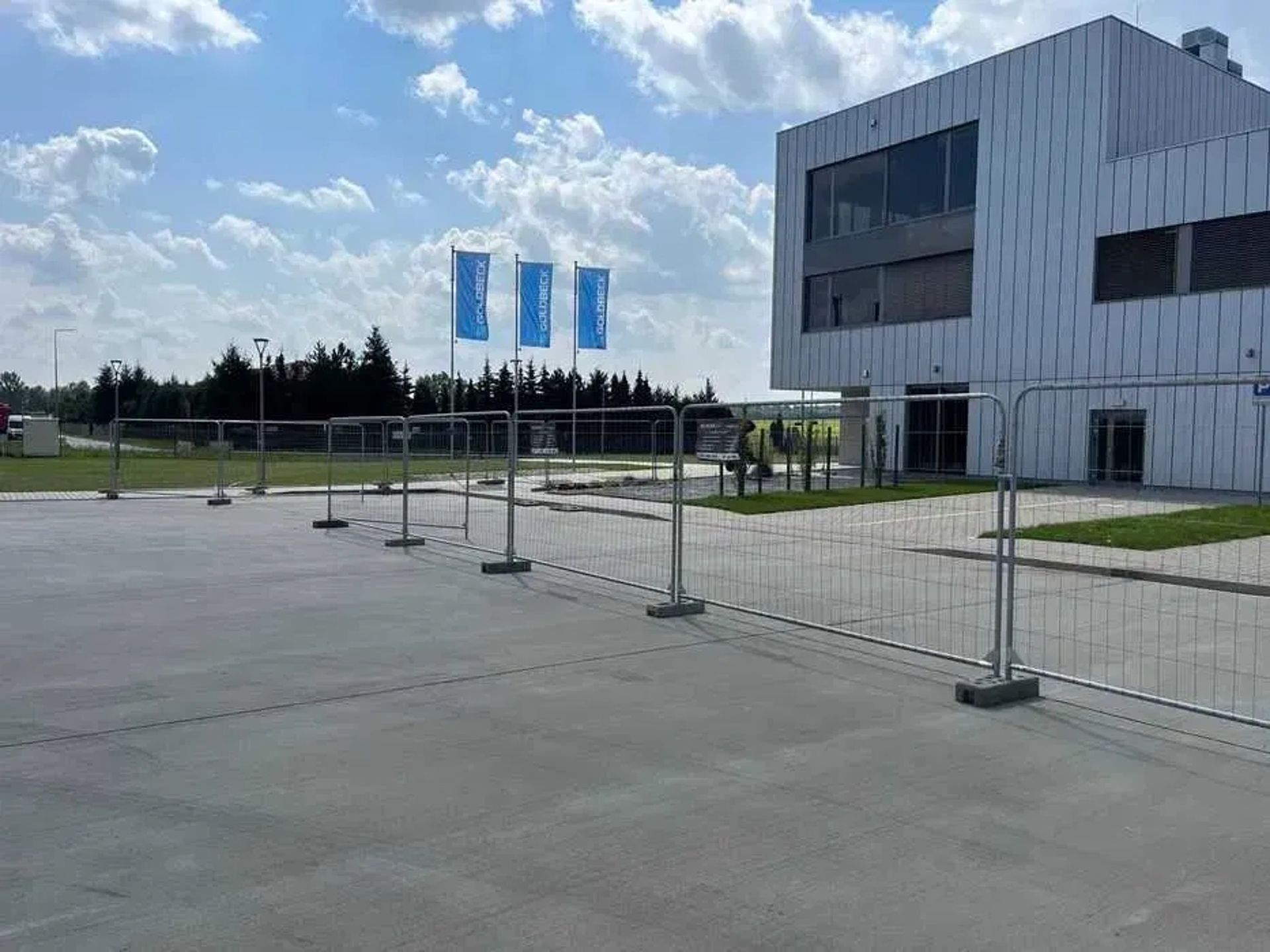 Мобільна огорожа, переносна огорожа,тимчасова огорожа