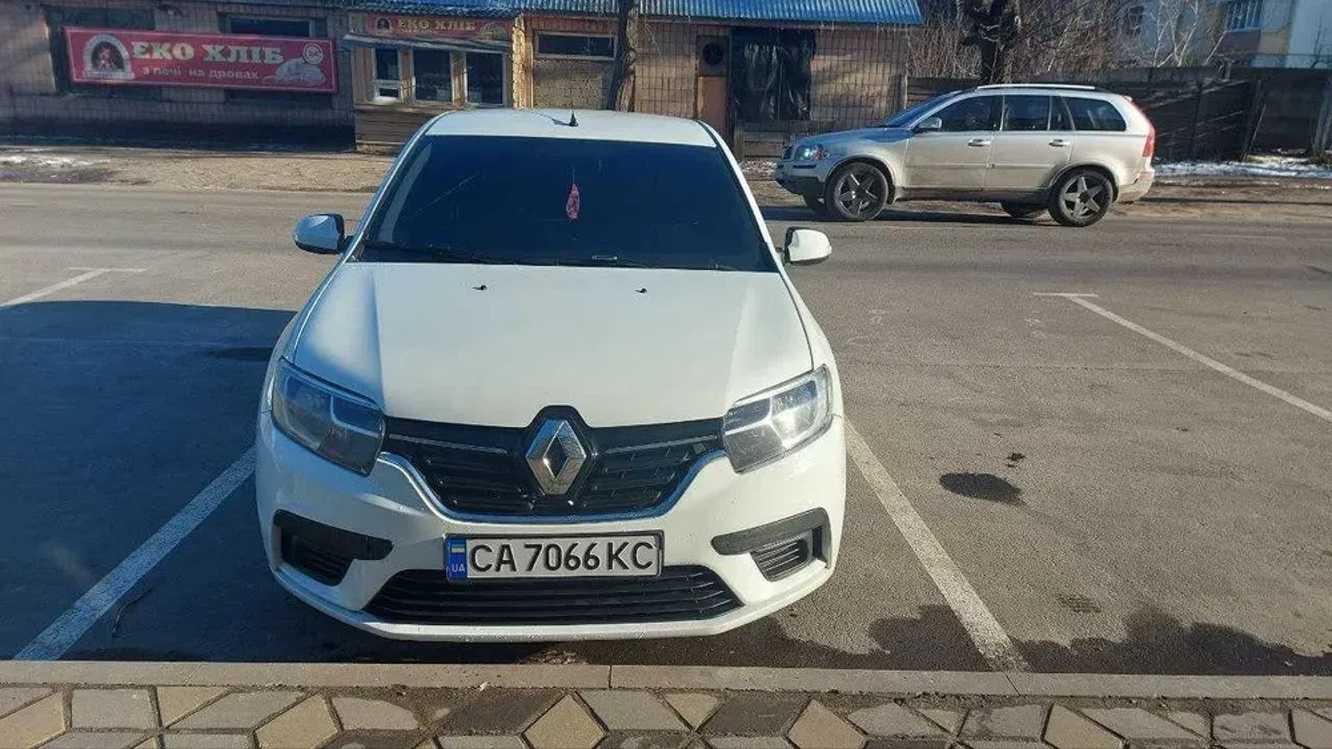Авто Renault logan 2019