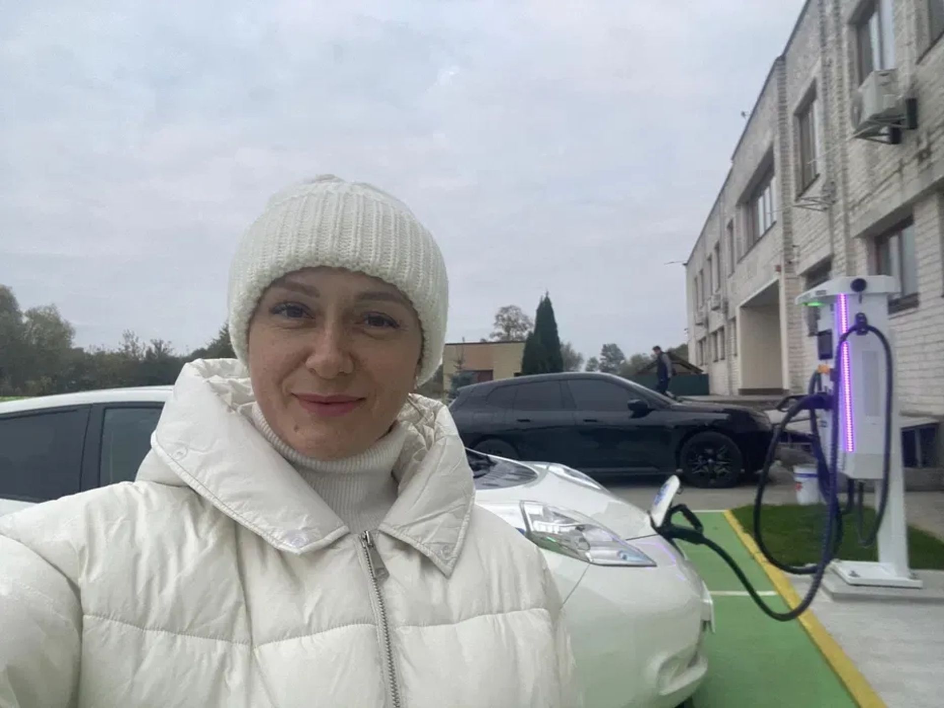Перегон авто електромобіль ЕB BEV водитель перегін