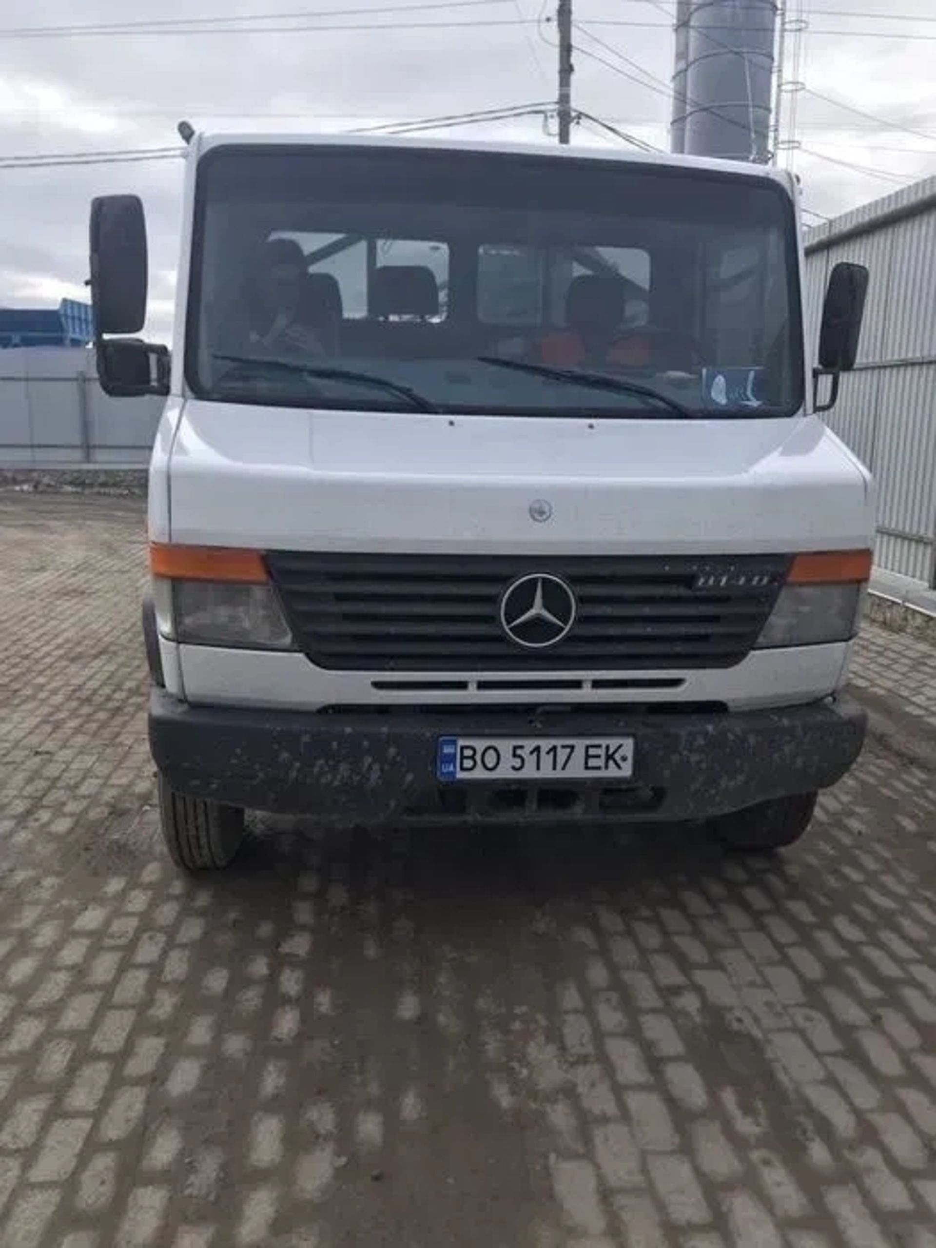 Евакуатор на базі Mercedes-Benz Vario