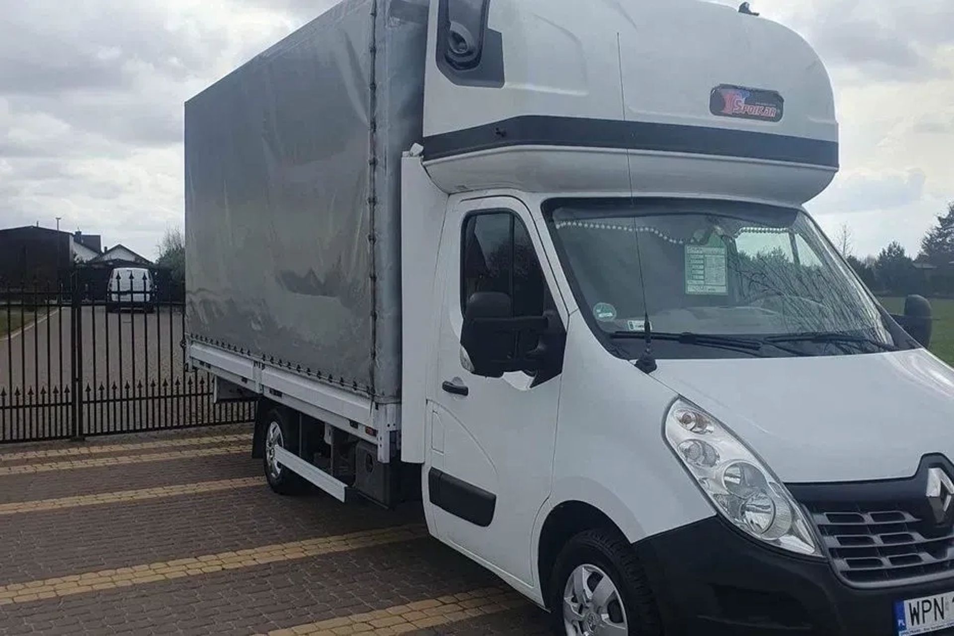 Вантажний автомобіль Opel Movano