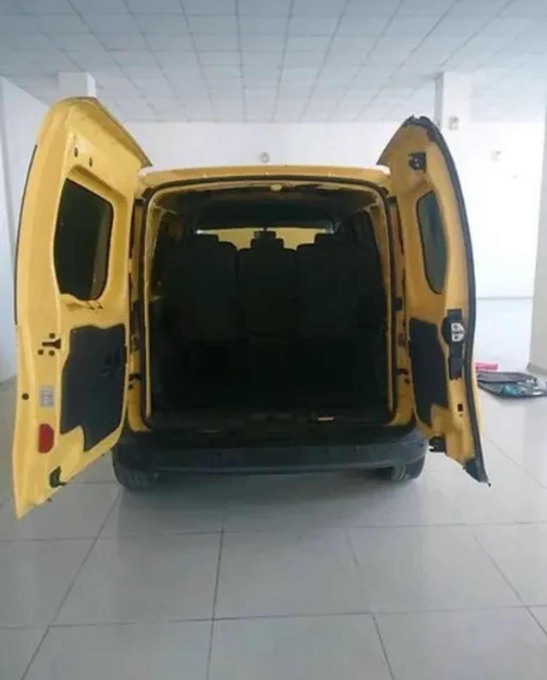 RENAULT KENGO 50кВт, 2 роки і машина Ваша
