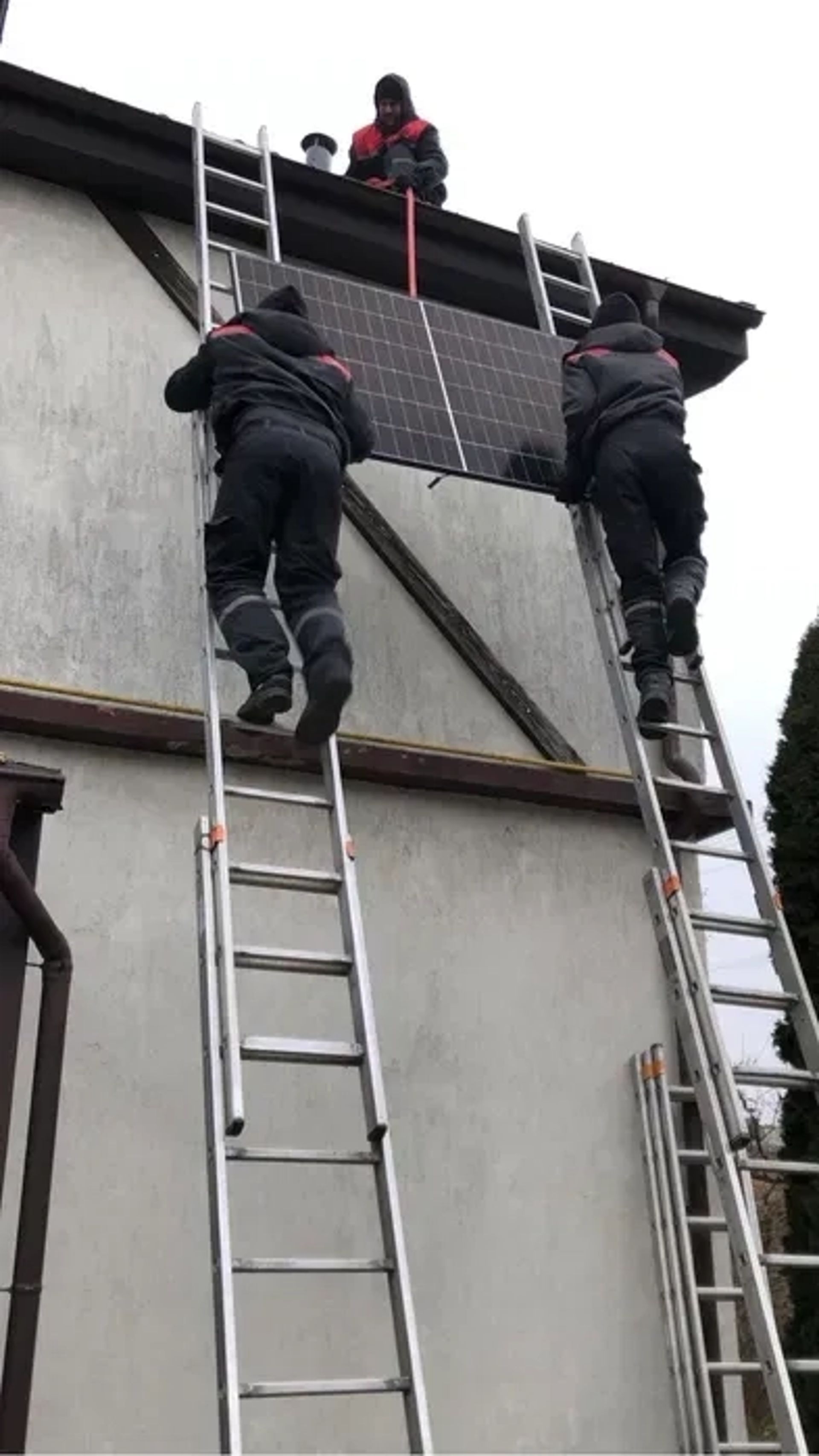 Монтаж сонячних панелей! Інвертори Deye!Панелі Longi Solar/Trina Solar