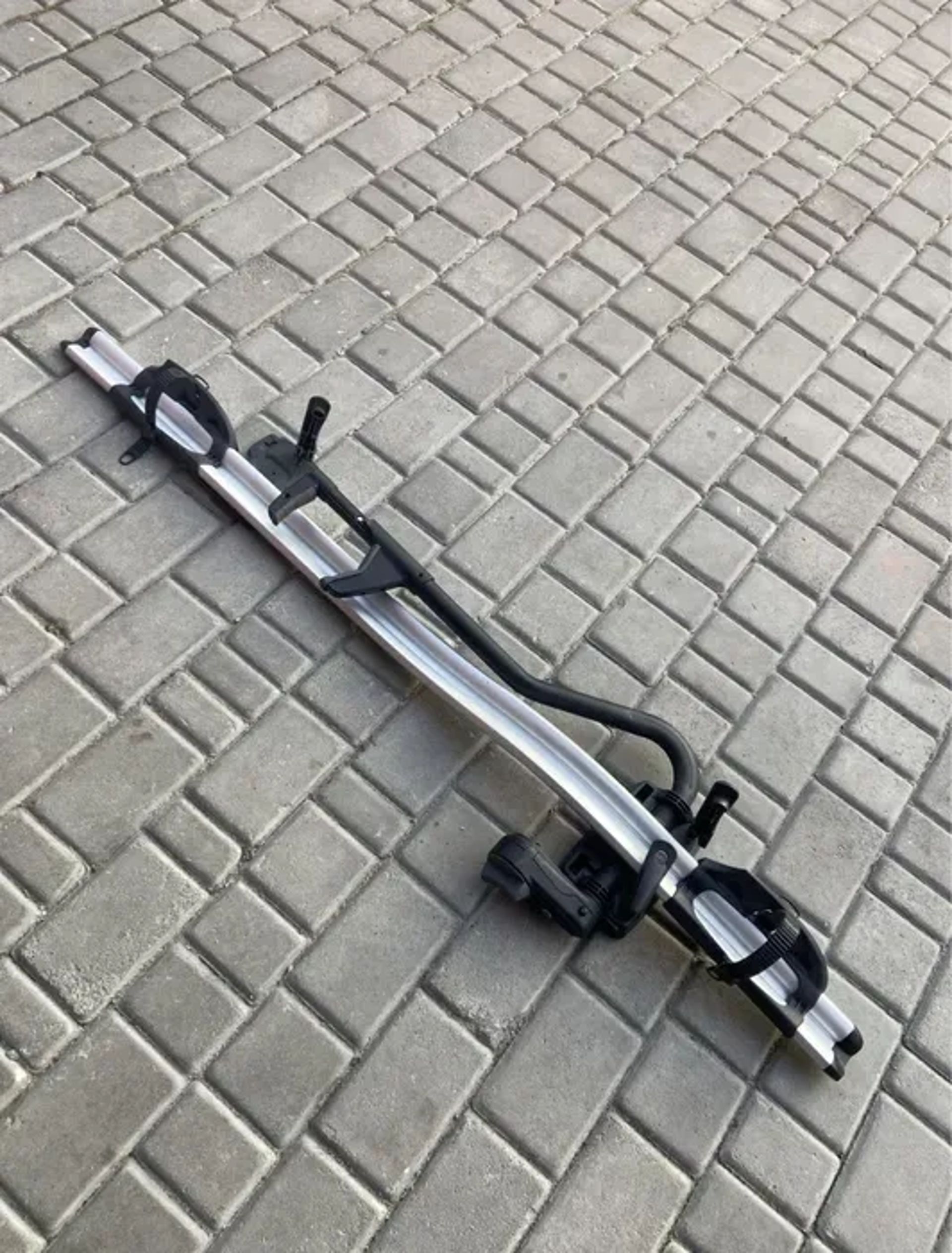 Велокріплення на кришу Thule