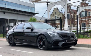 099 Mercedes 222 S-класу без водія в Києві – комфорт і свобода 